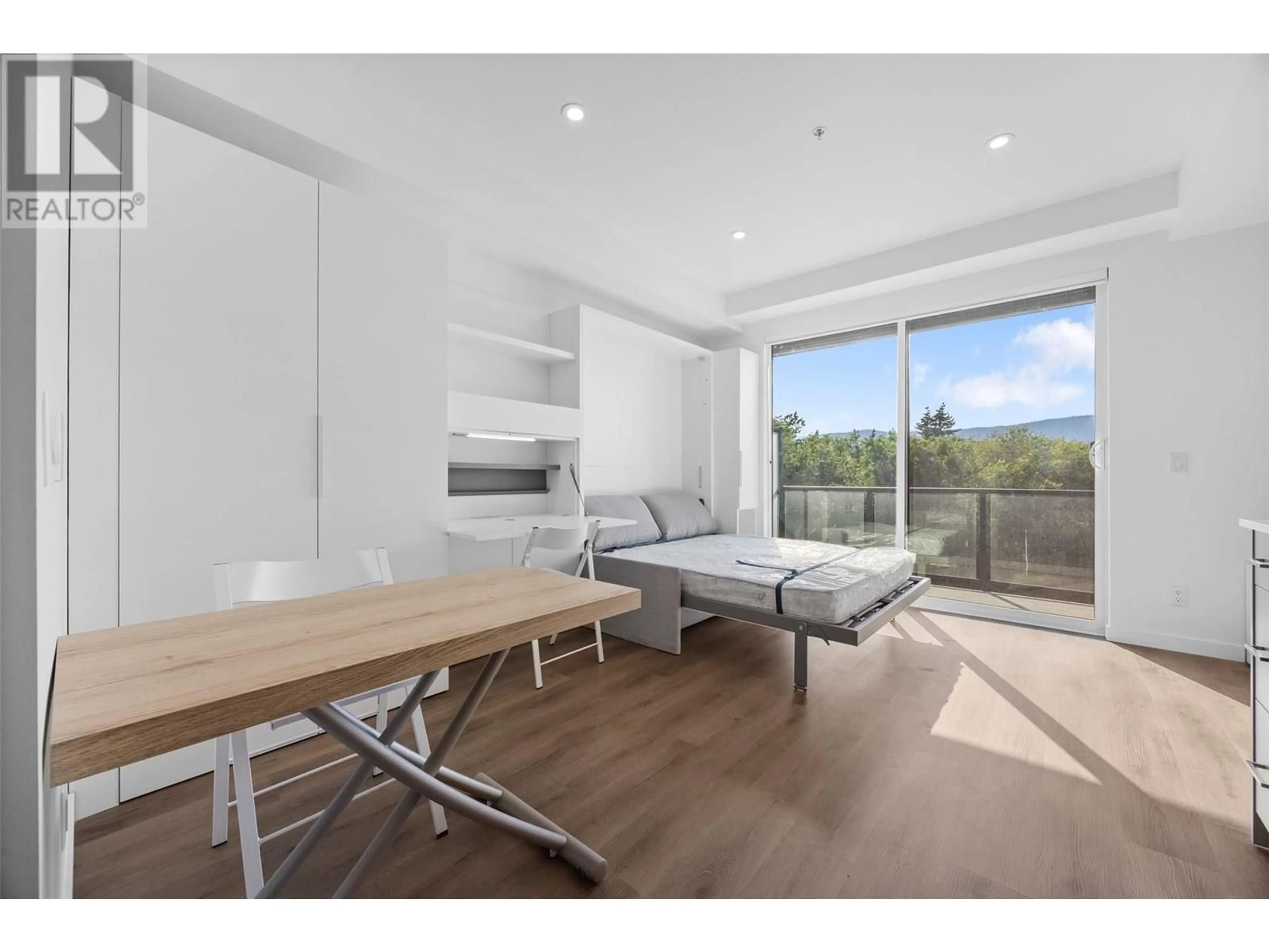 A pic of a room for 411 - 1274 DEVONSHIRE AVENUE, Kelowna British Columbia V1Y6B7