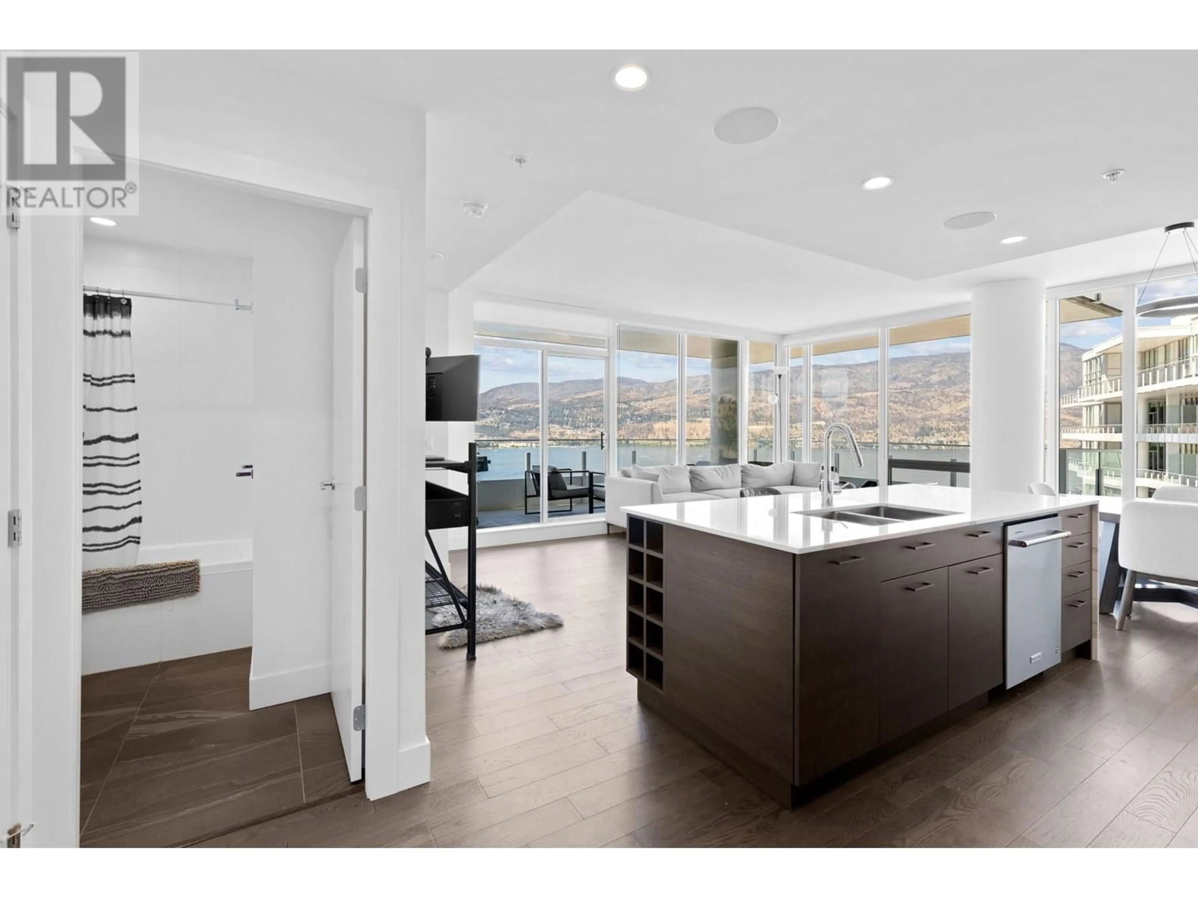 Open concept kitchen, ceramic/tile floor for 2805 - 1191 SUNSET DRIVE, Kelowna British Columbia V1Y0J4