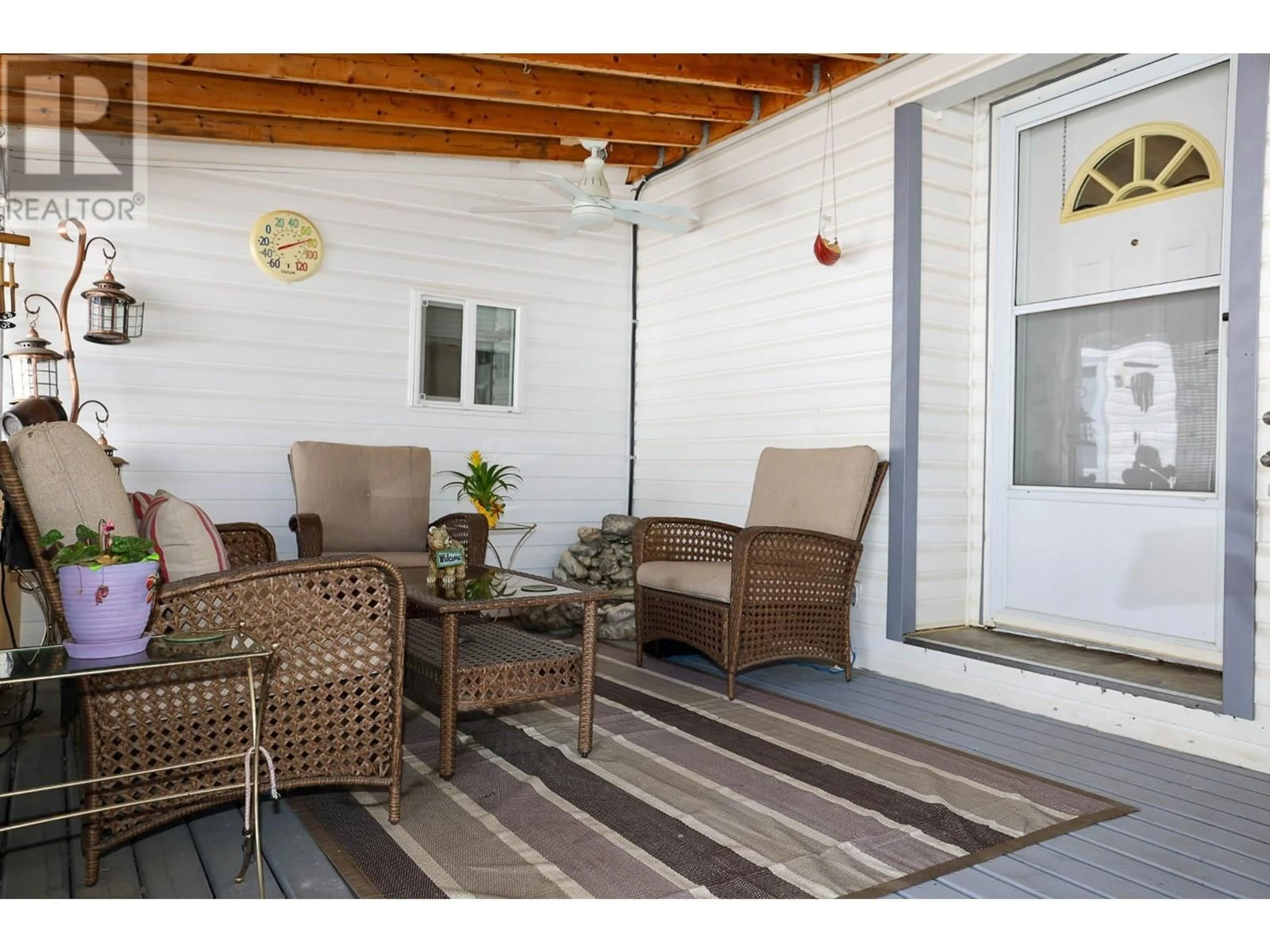 Patio, street for 14 - 724 DEVON STREET, Creston British Columbia V0B1G6