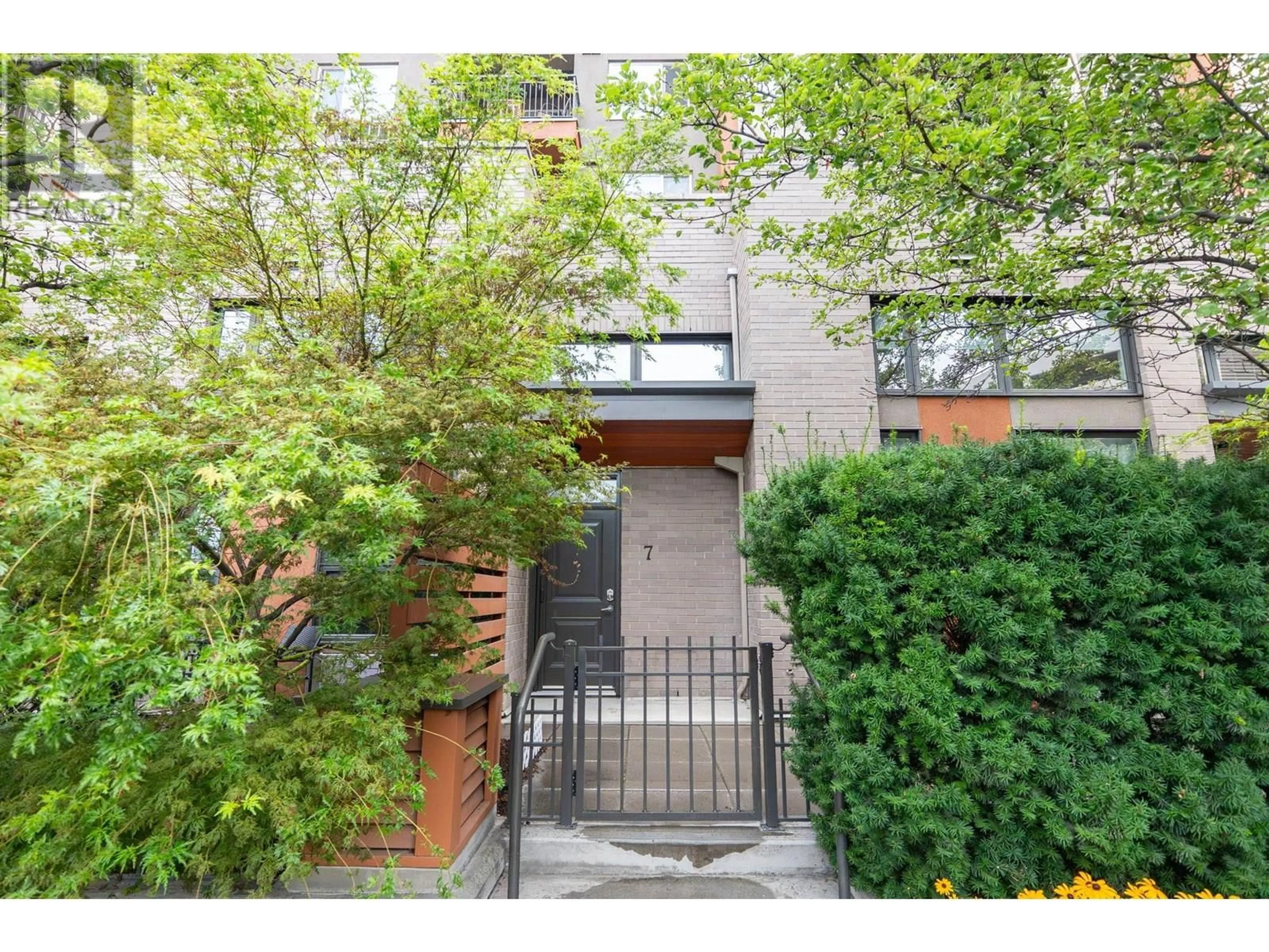 Unknown for 7 - 1550 DICKSON AVENUE, Kelowna British Columbia V1Y9Y8