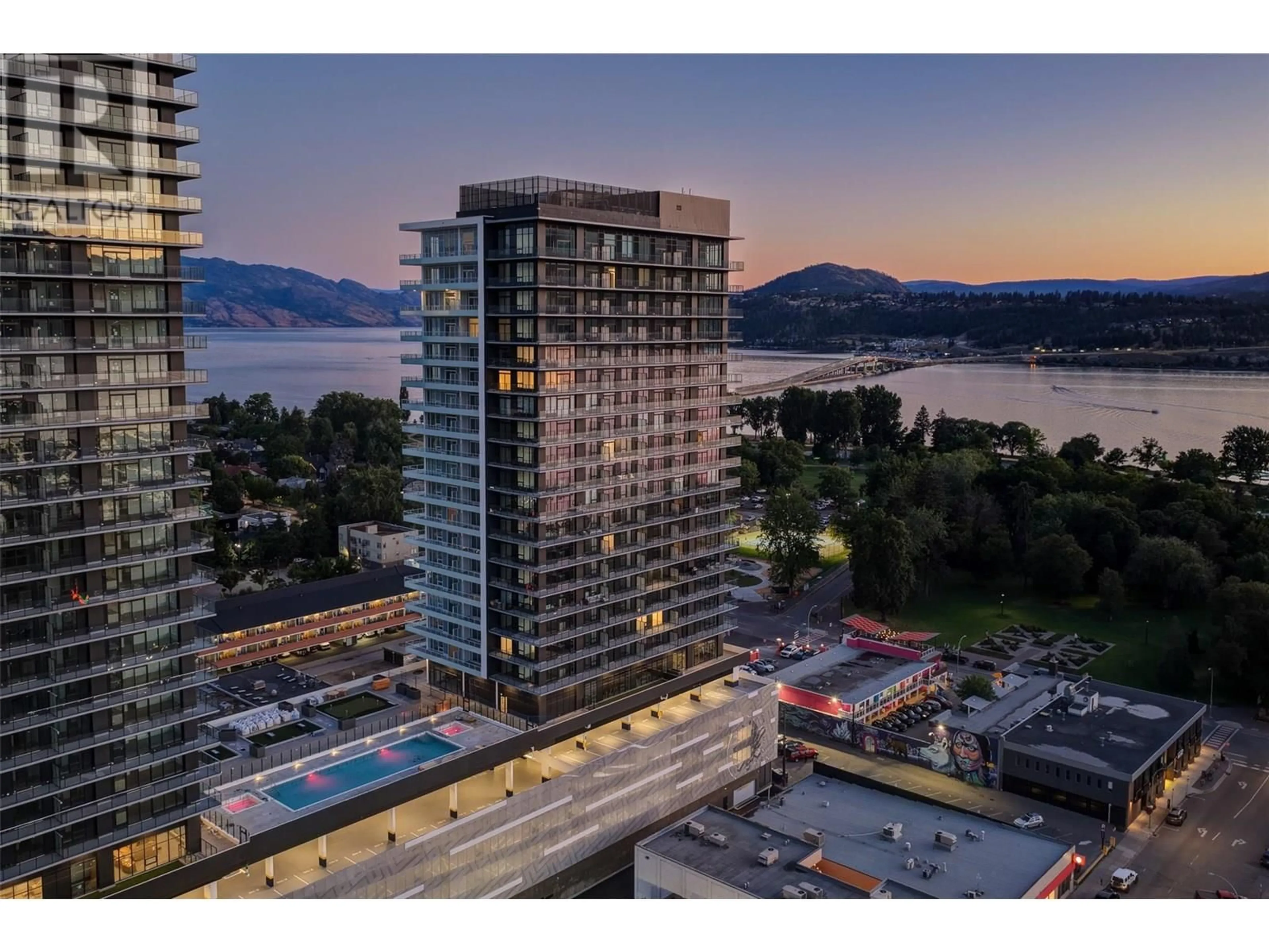 A pic from outside/outdoor area/front of a property/back of a property/a pic from drone, water/lake/river/ocean view for 809 - 238 LEON AVENUE, Kelowna British Columbia V1Y0N6