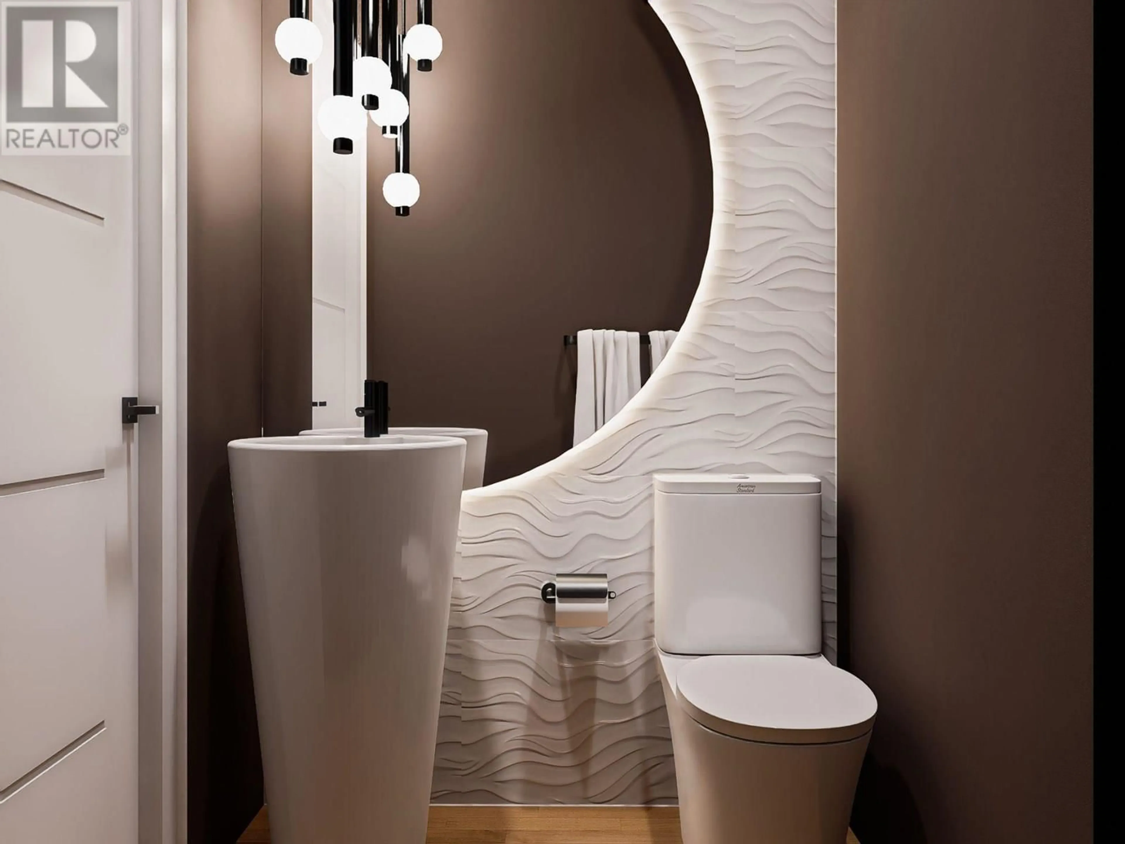Contemporary bathroom, ceramic/tile floor for 3 - 781 MARTIN AVENUE, Kelowna British Columbia V1Y6V4