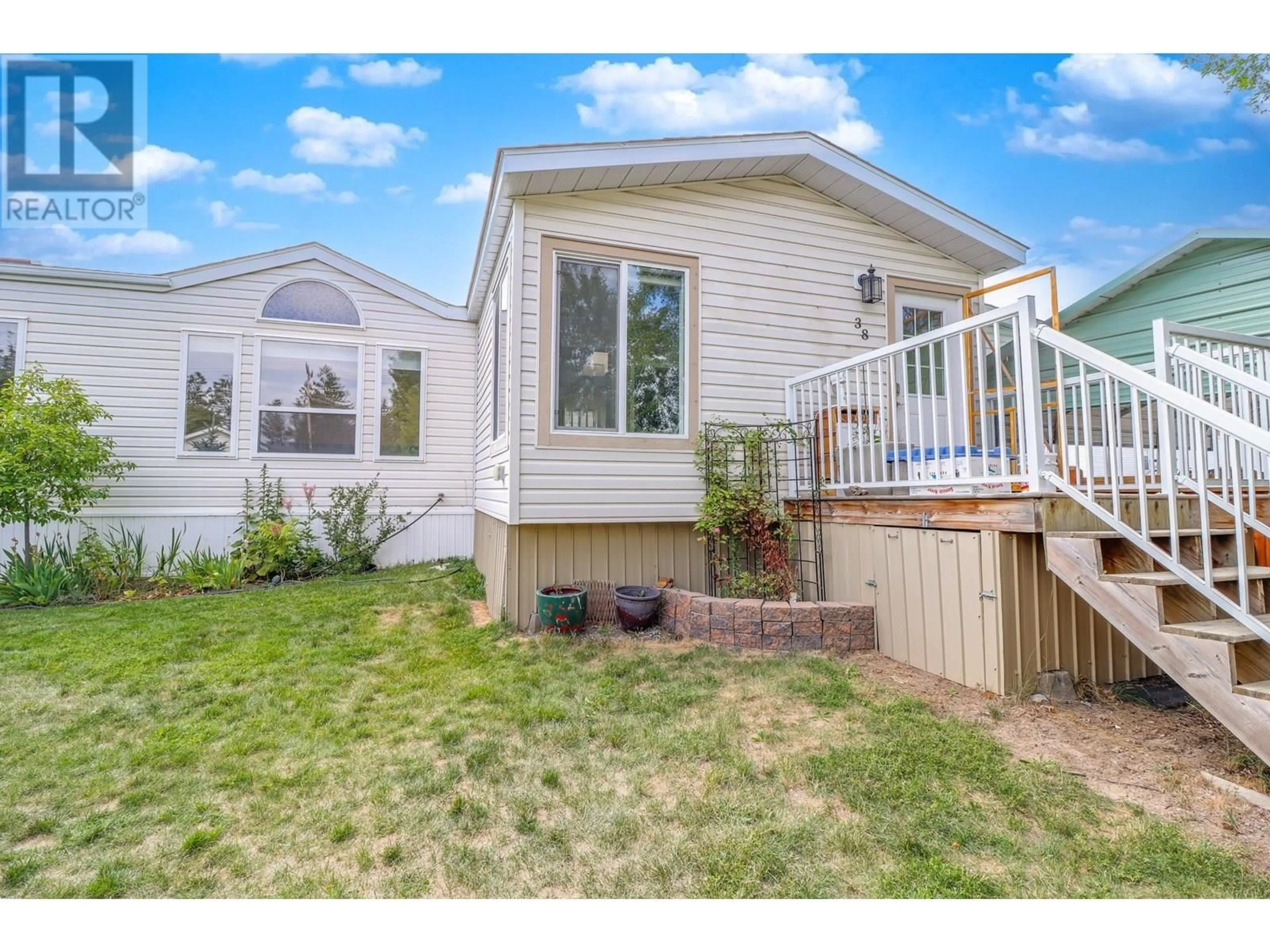 Home with vinyl exterior material, unknown for 38 - 2424 INDUSTRIAL 2 ROAD, Cranbrook British Columbia V1C6H3