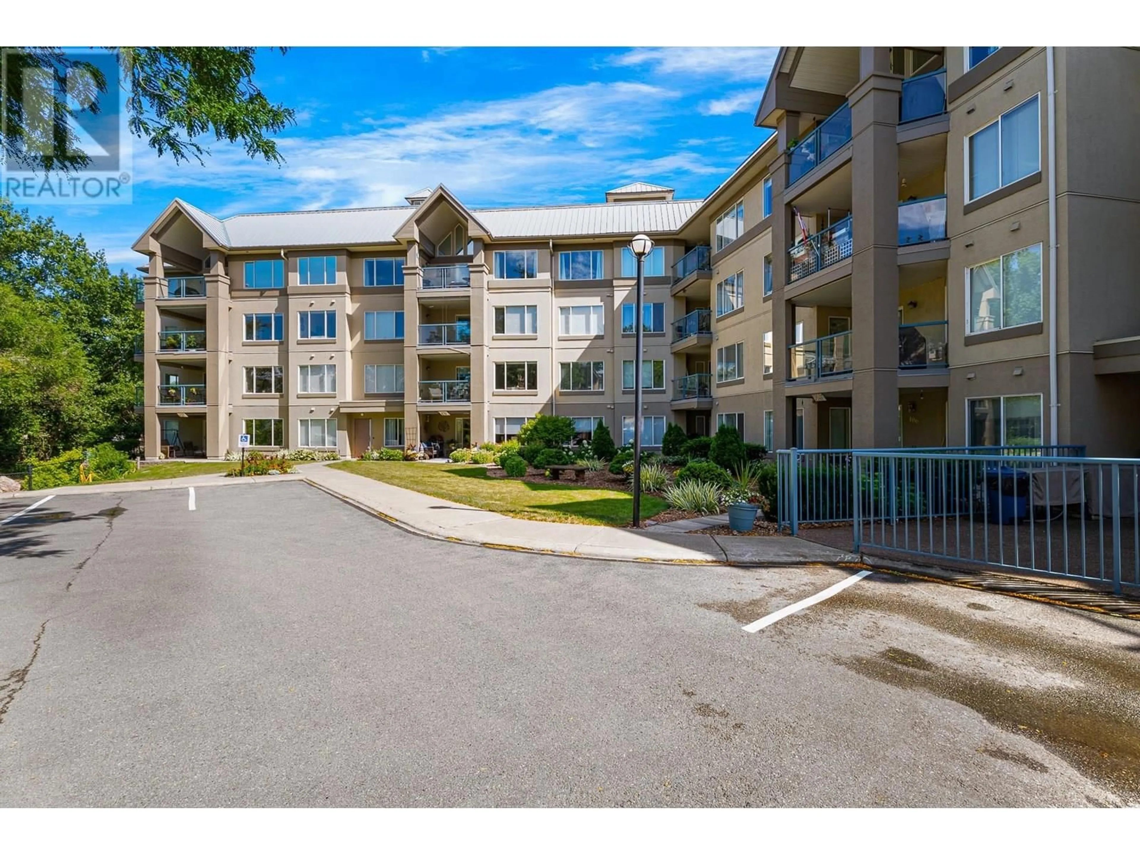 A pic from outside/outdoor area/front of a property/back of a property/a pic from drone, unknown for 106 - 950 LORNE STREET, Kamloops British Columbia V2C1W9
