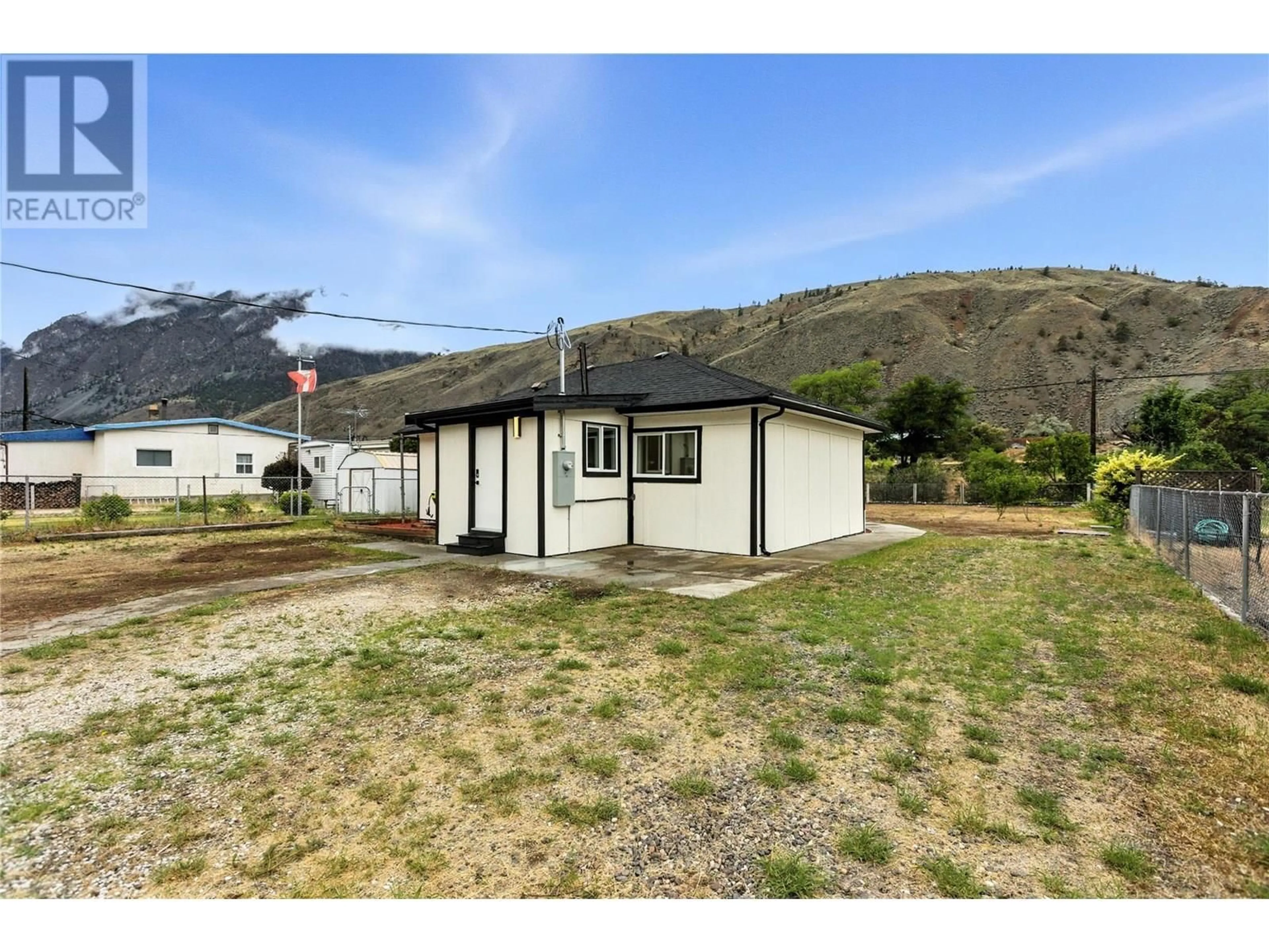 A pic from outside/outdoor area/front of a property/back of a property/a pic from drone, mountain view for 3771 THOMPSON VIEW STREET, Lytton British Columbia V0K2L0