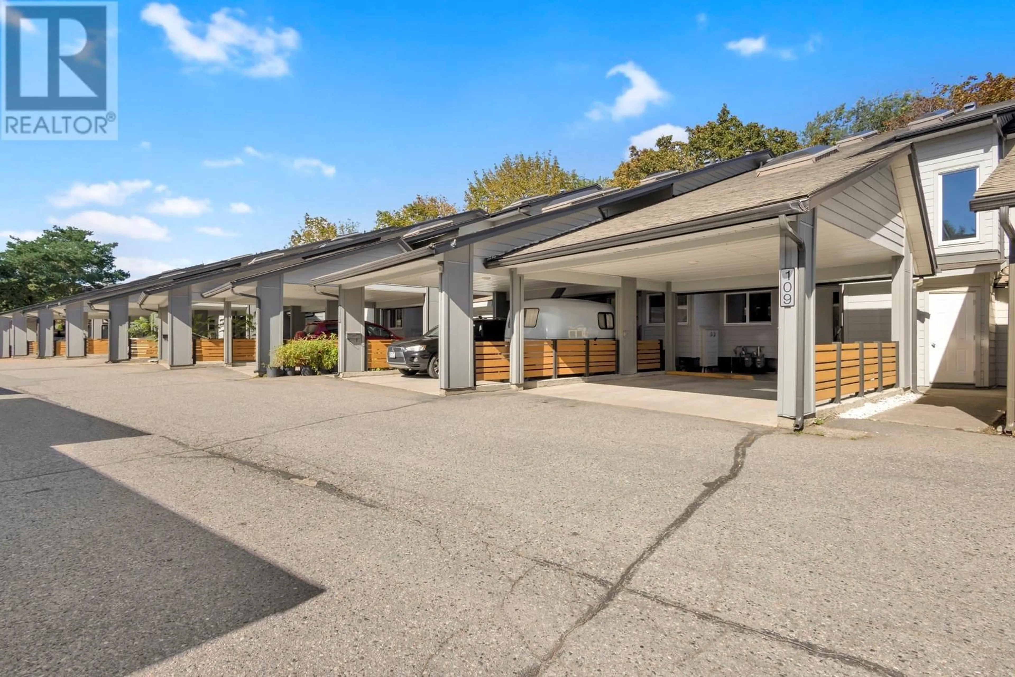Patio, street for 109 - 2125 BURTCH ROAD, Kelowna British Columbia V1Y8N1
