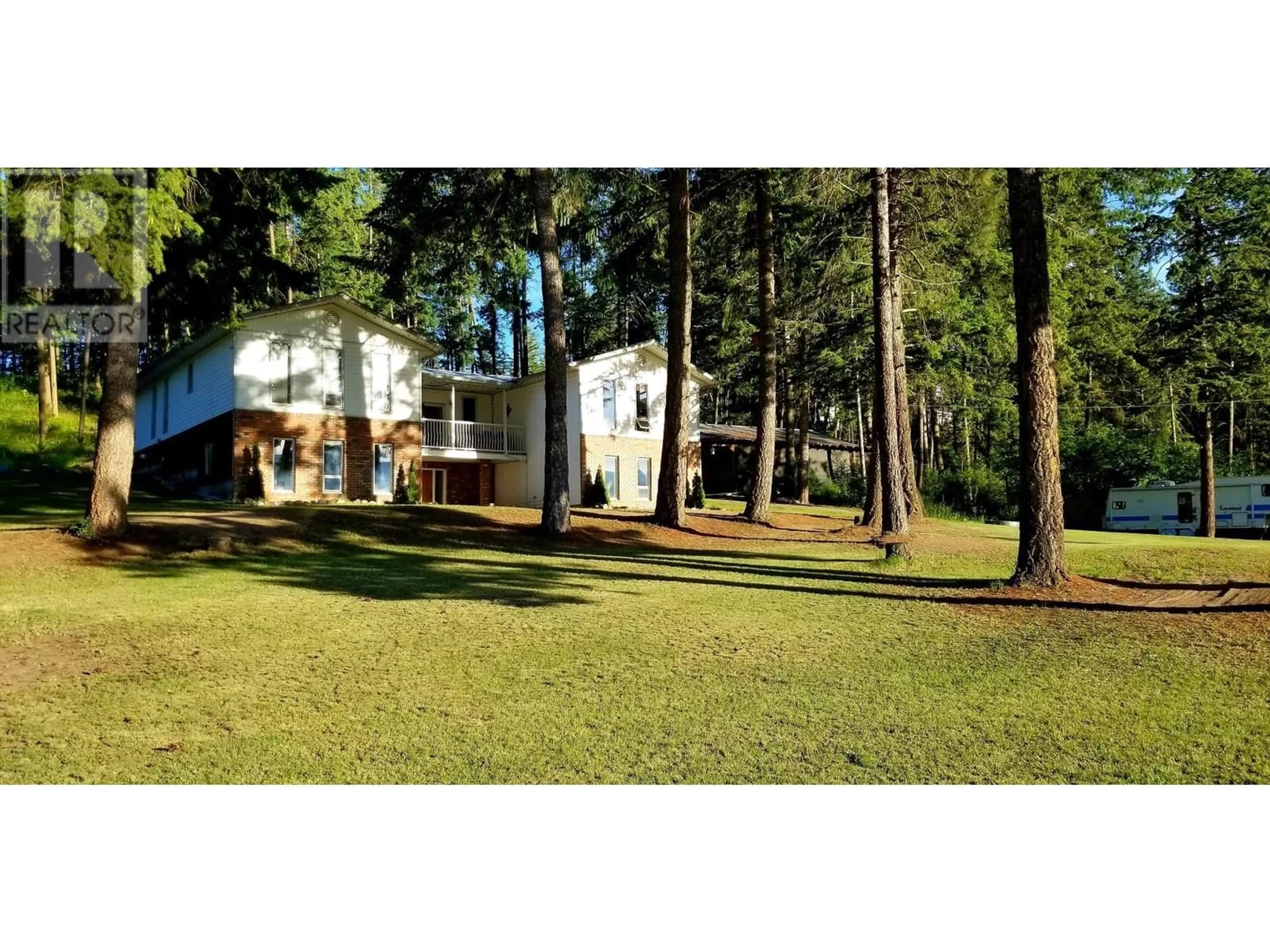A pic from outside/outdoor area/front of a property/back of a property/a pic from drone, forest/trees view for 4851 LANSDOWNE ROAD, Spallumcheen British Columbia V4Y0V1