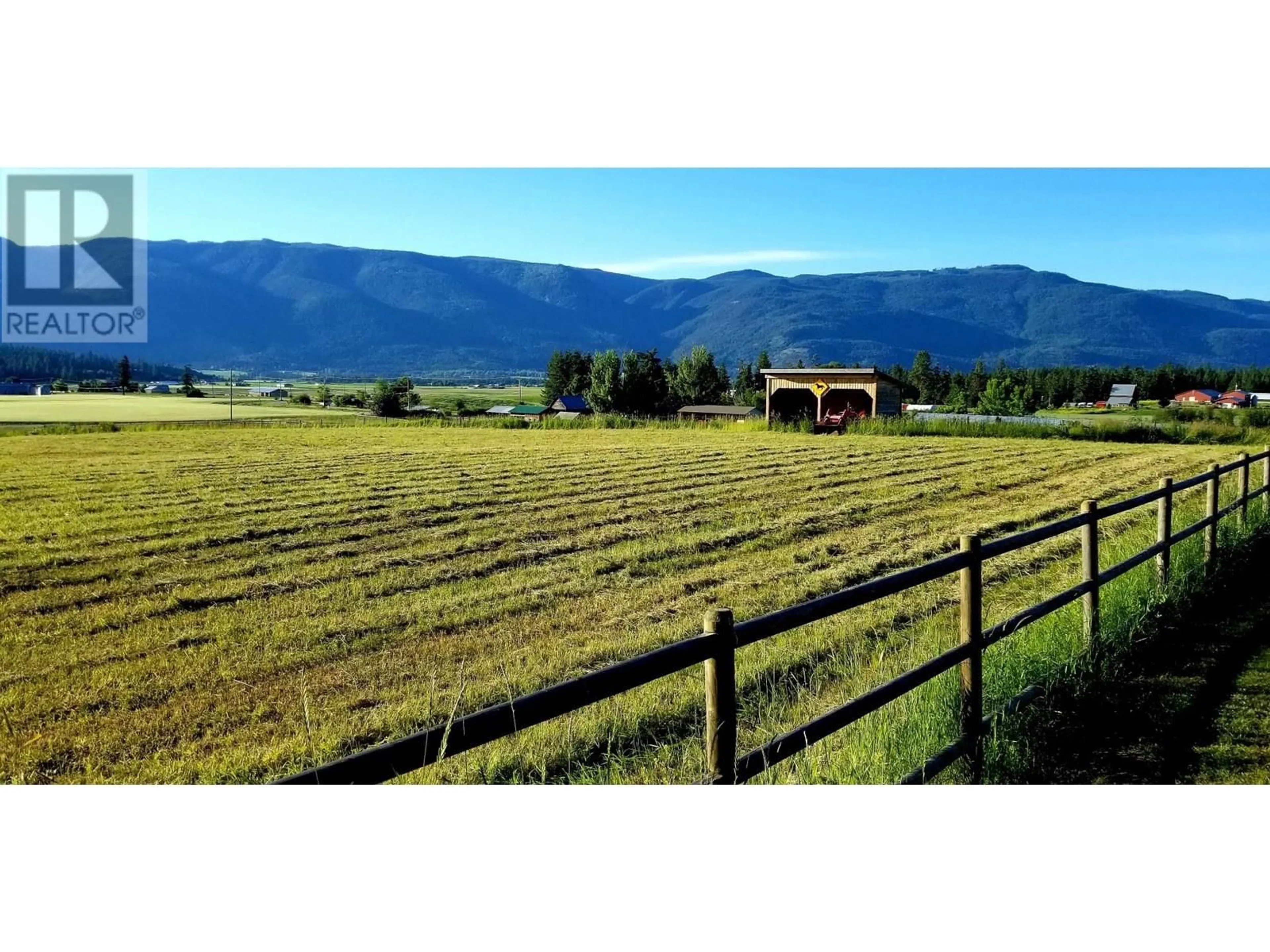 A pic from outside/outdoor area/front of a property/back of a property/a pic from drone, mountain view for 4851 LANSDOWNE ROAD, Spallumcheen British Columbia V4Y0V1