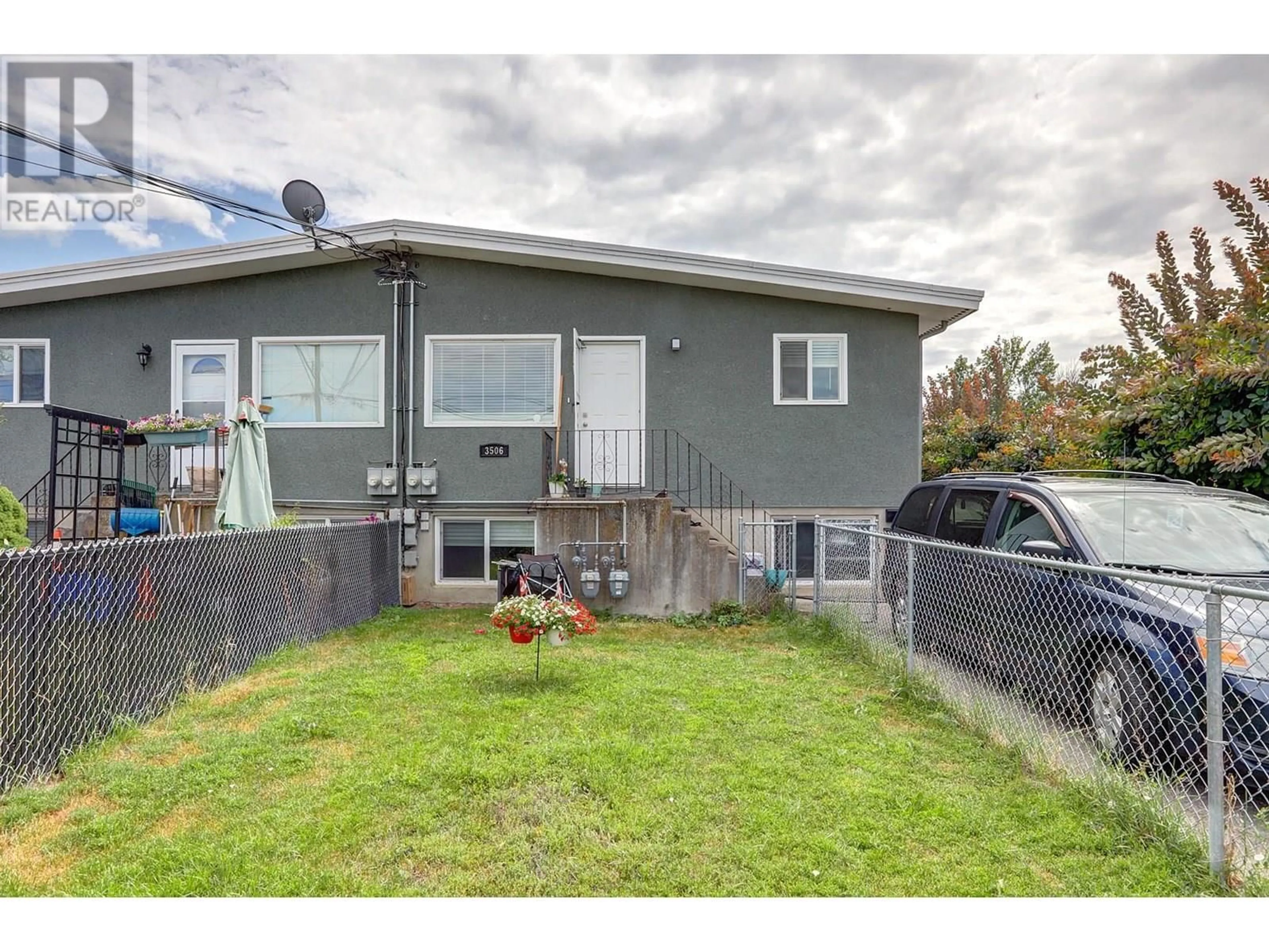 Home with vinyl exterior material, street for 3506 24 AVENUE, Vernon British Columbia V1T1L8