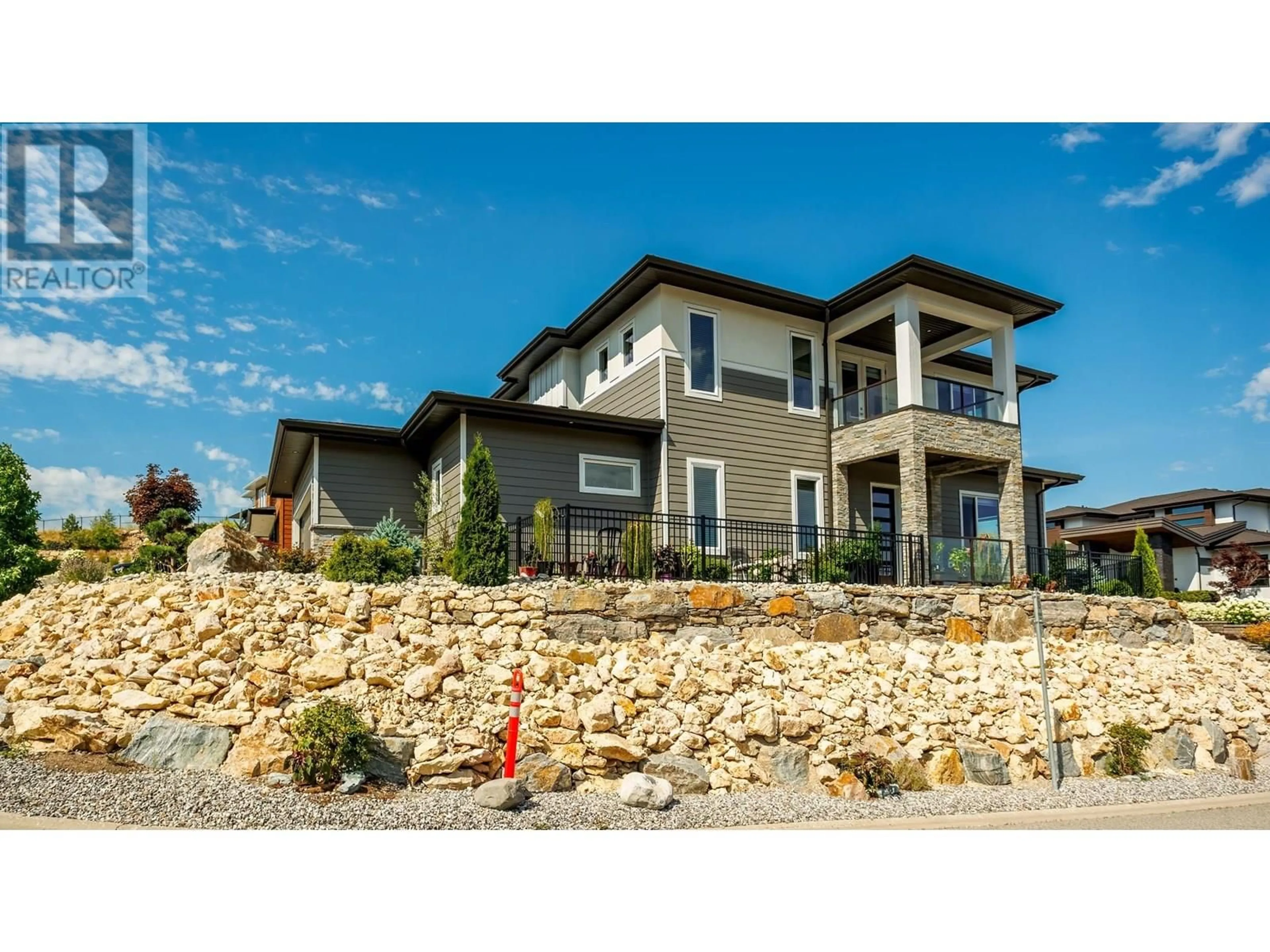 Home with vinyl exterior material, unknown for 540 BARRA LANE, Kelowna British Columbia V1P1T1