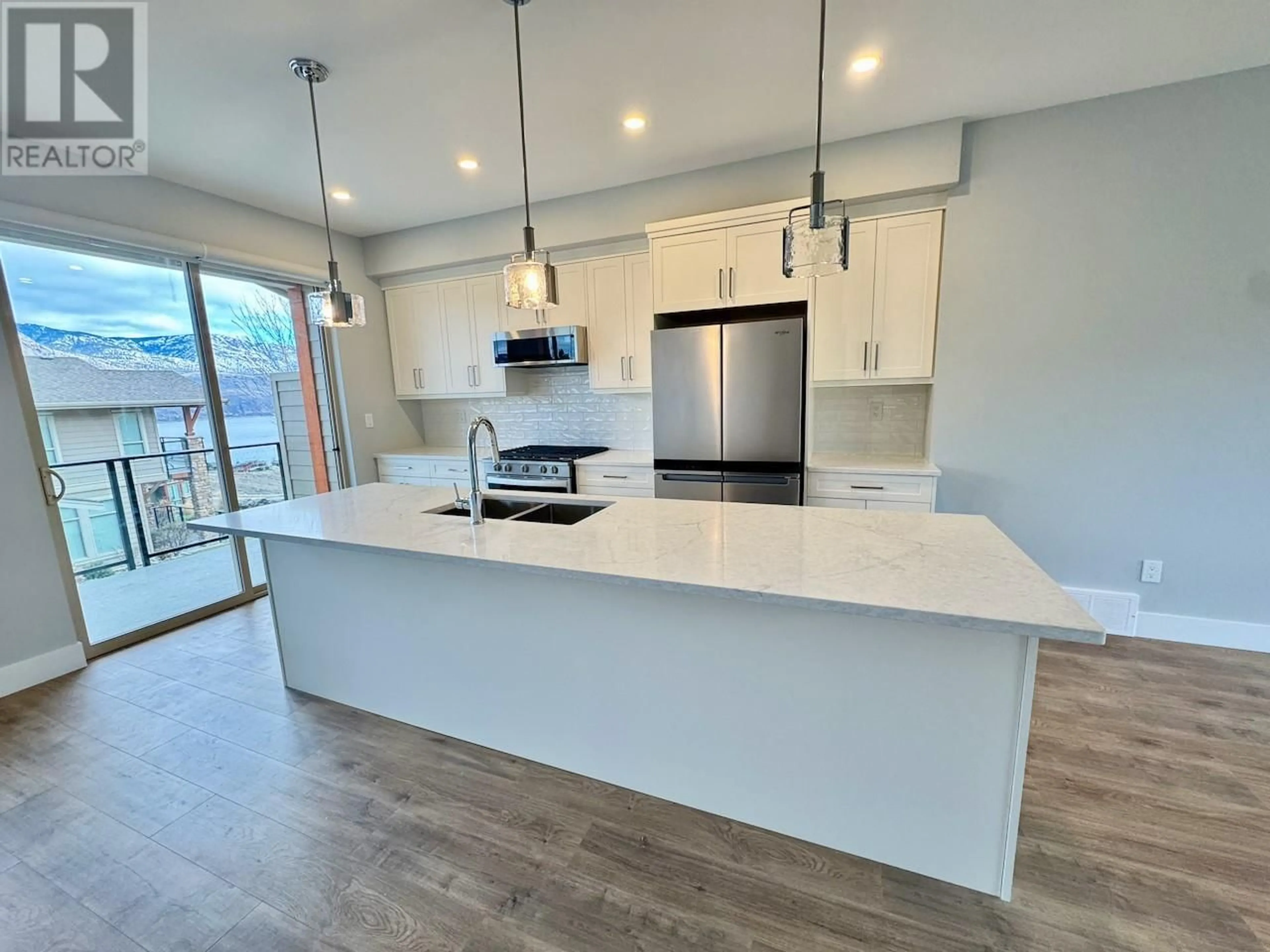 Open concept kitchen, unknown for 27 - 130 COLEBROOK ROAD, Kamloops British Columbia V1S0B3