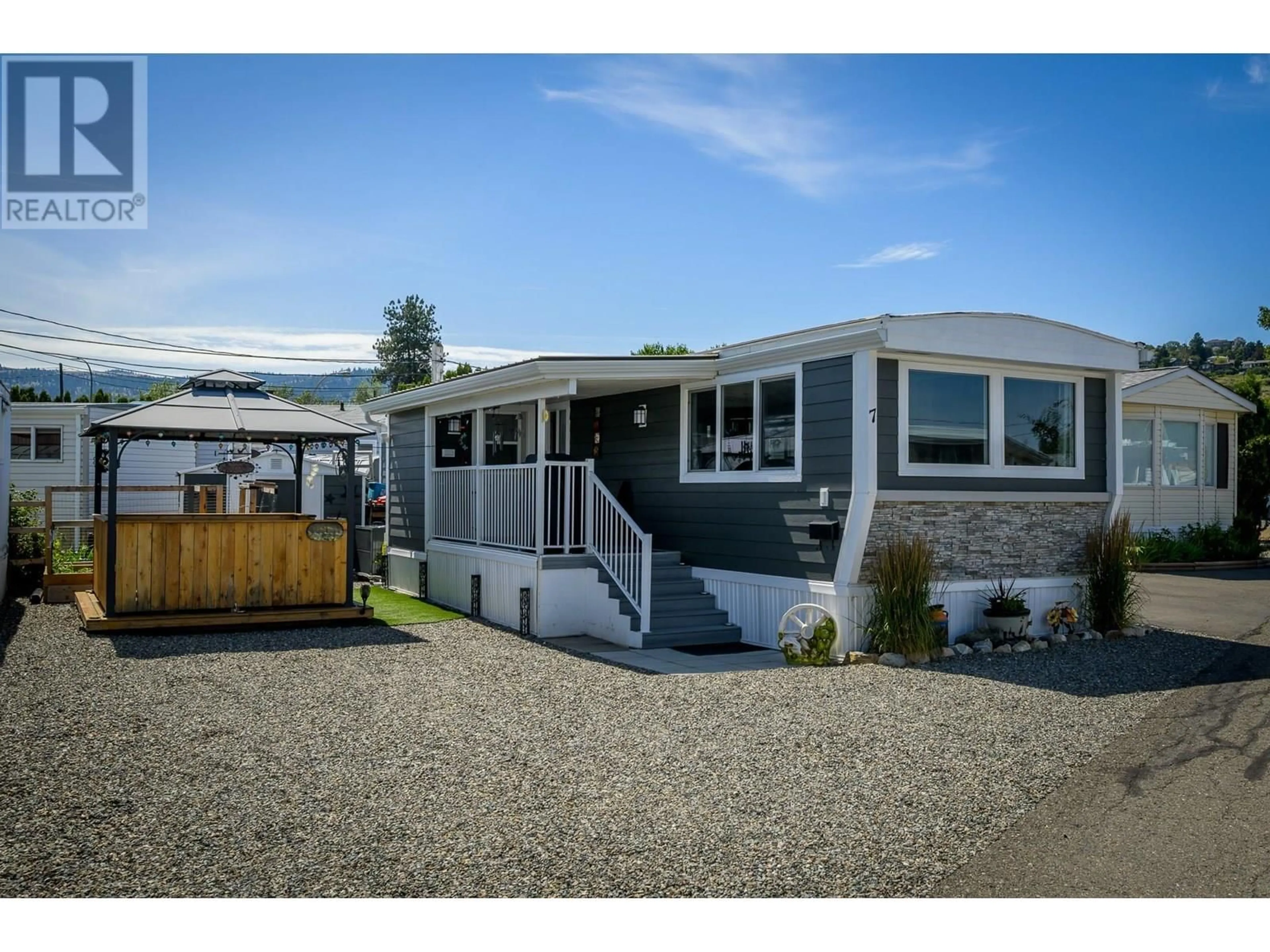 Home with vinyl exterior material, street for 7 NEPTUNE DRIVE, Kamloops British Columbia V2B1A8