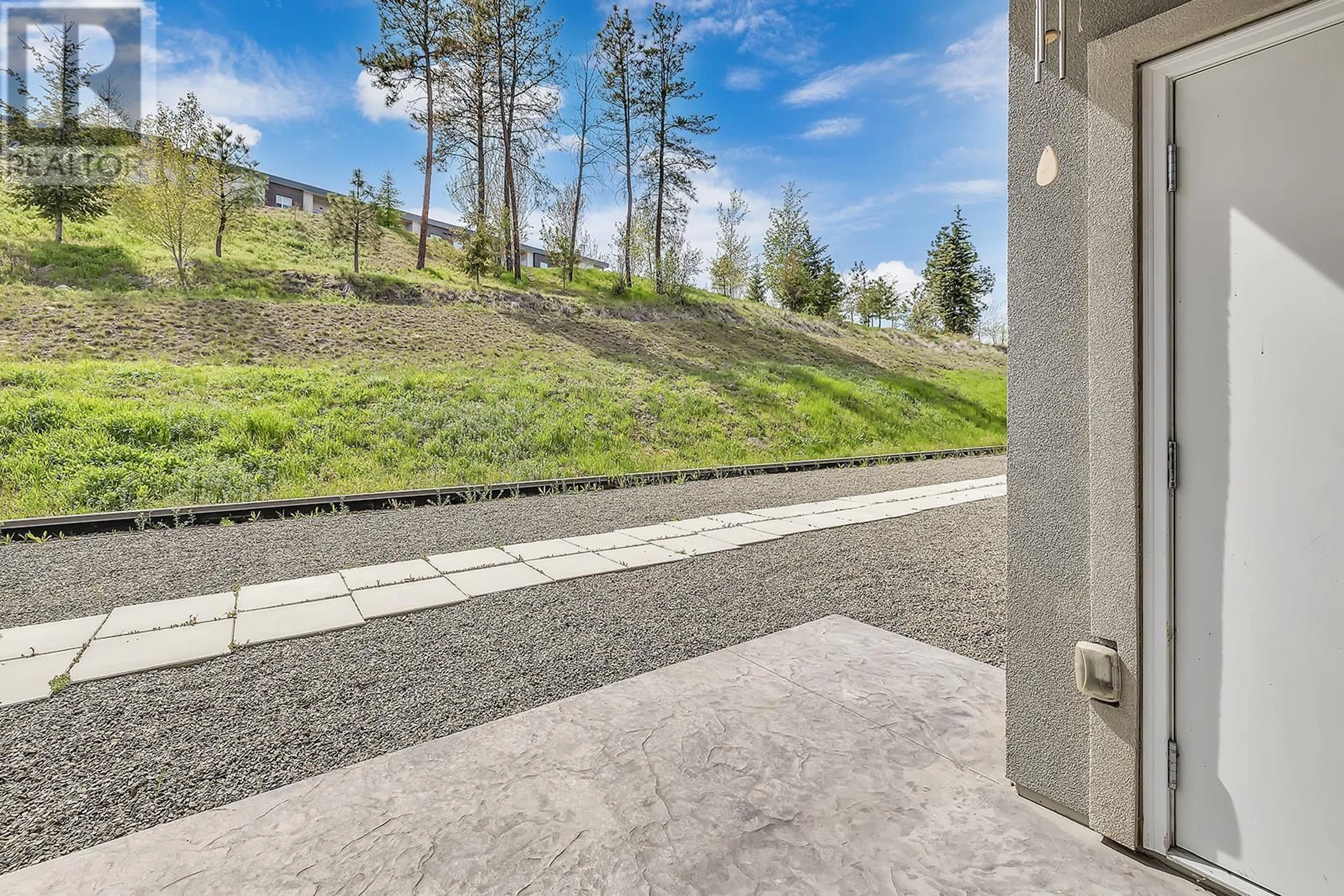 Patio, street for 210 - 975 ACADEMY WAY, Kelowna British Columbia V1V3C8