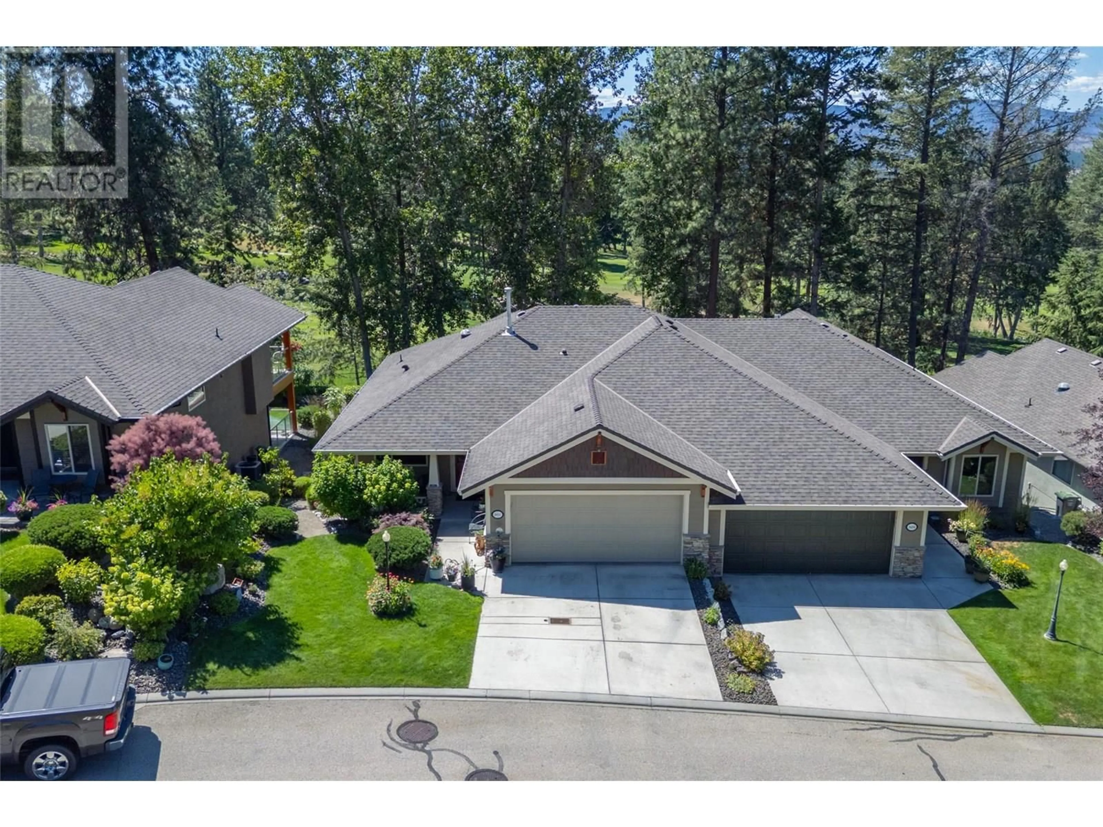 A pic from outside/outdoor area/front of a property/back of a property/a pic from drone, unknown for 3452 CAMELBACK DRIVE, Kelowna British Columbia V1X8A8