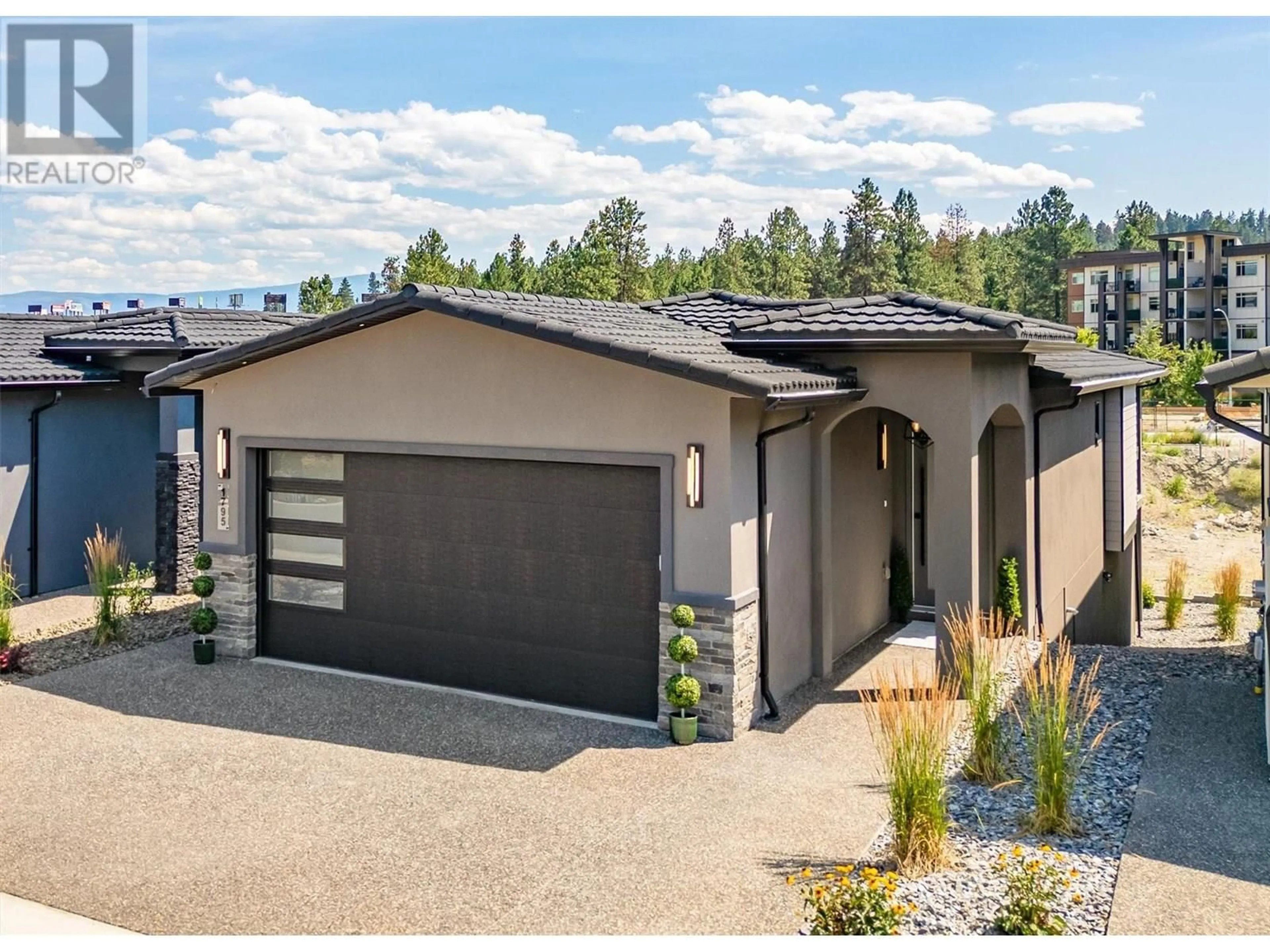 Unknown for 1795 VIEWPOINT DRIVE, Kelowna British Columbia V1Z4E1
