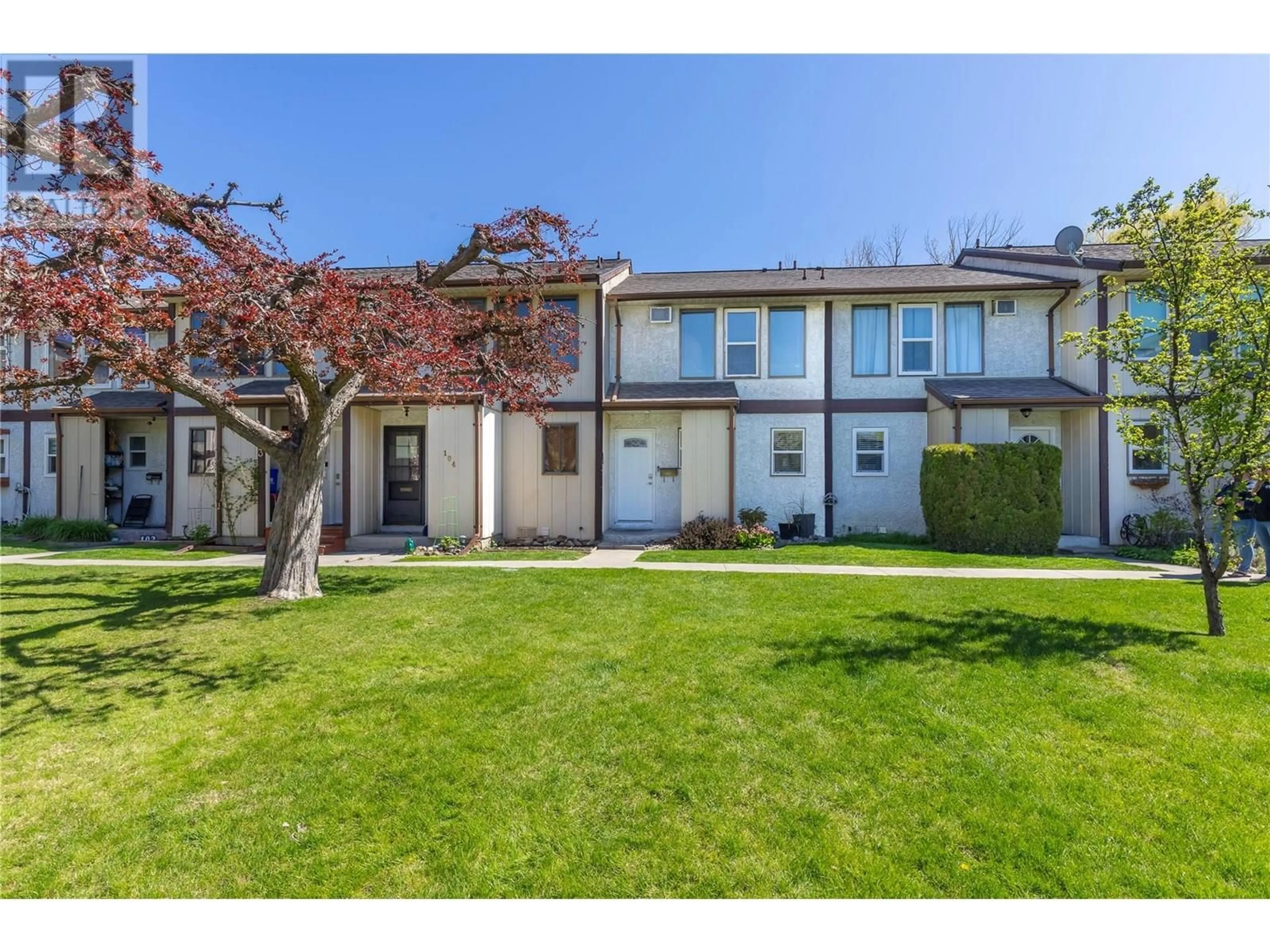 A pic from outside/outdoor area/front of a property/back of a property/a pic from drone, street for 105 - 4100 24 AVENUE, Vernon British Columbia V1T1M2