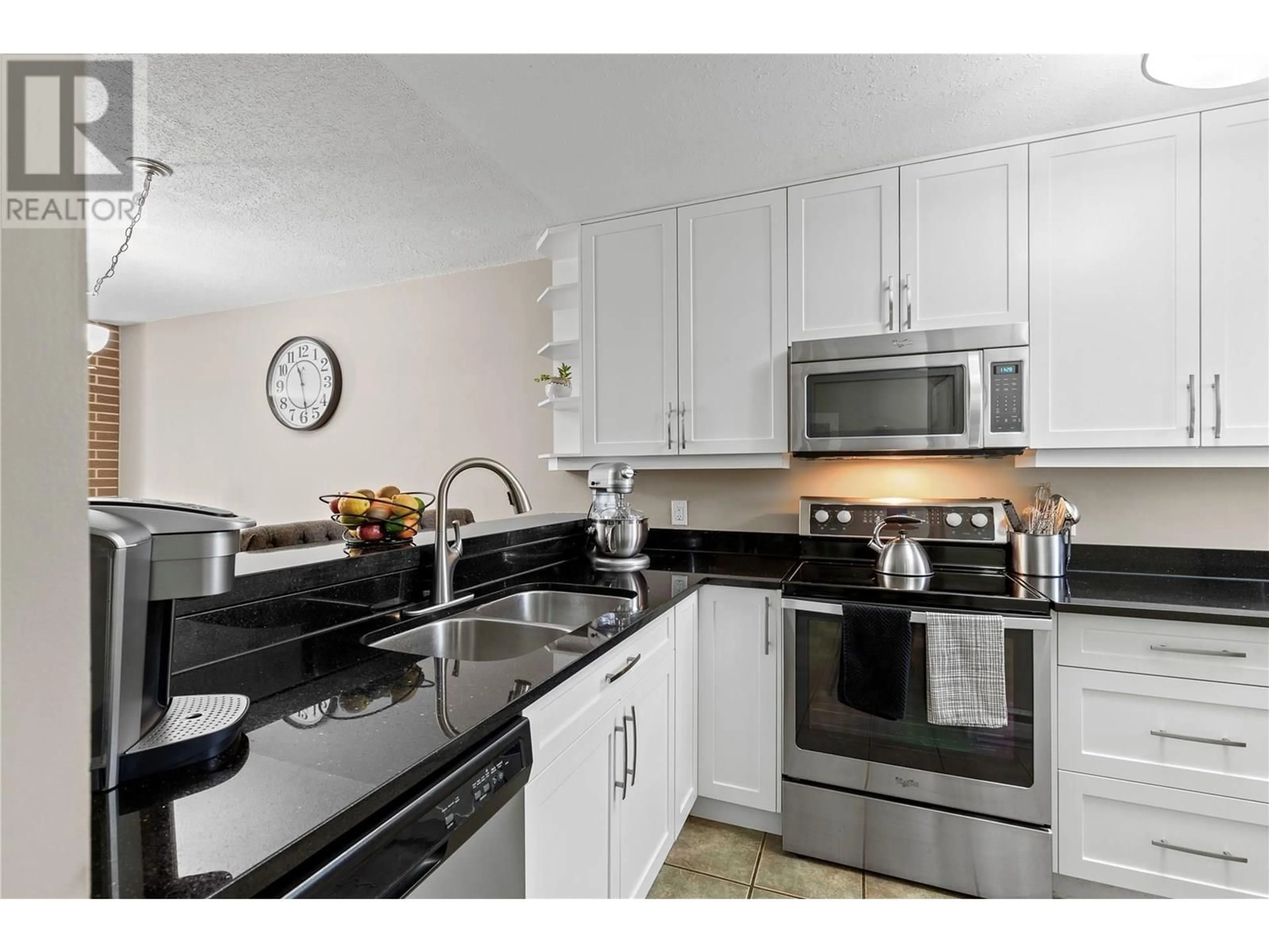 Standard kitchen, unknown for 105 - 4100 24 AVENUE, Vernon British Columbia V1T1M2