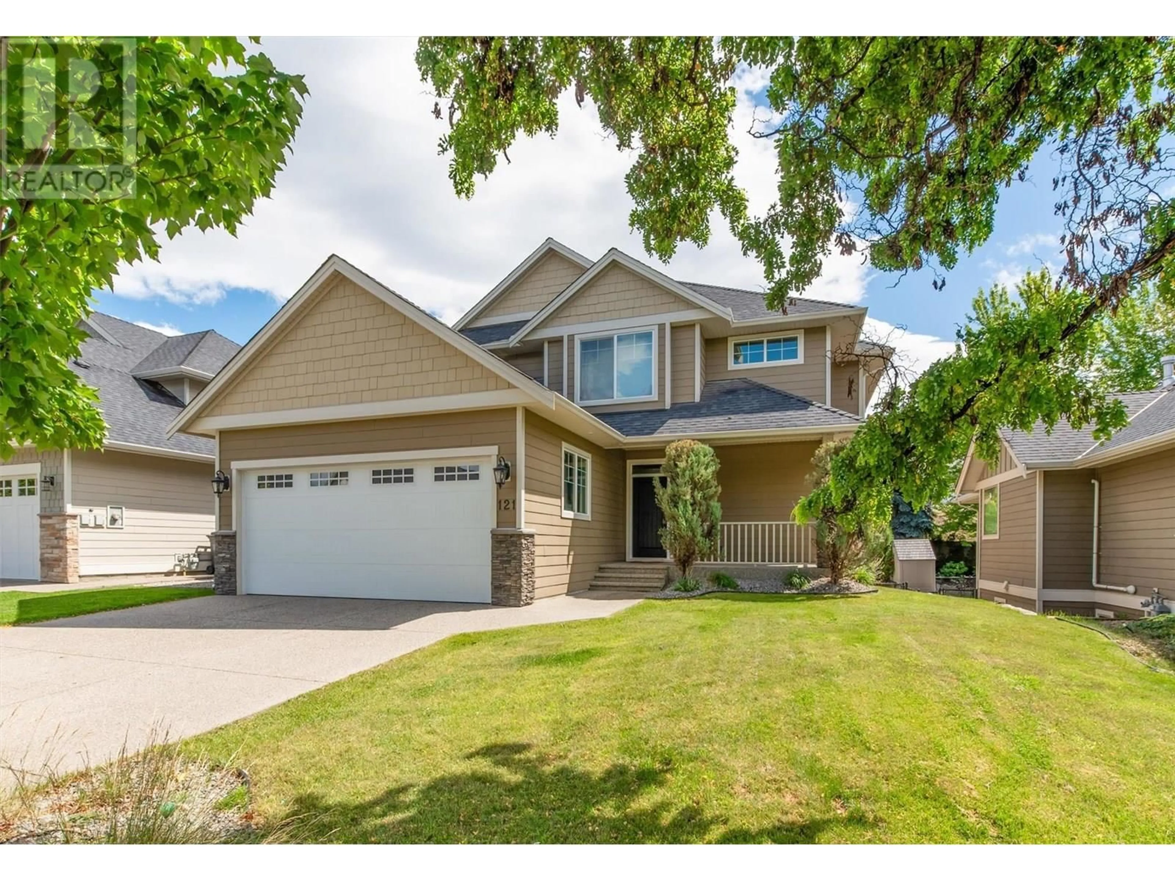 Home with vinyl exterior material, street for 121 - 515 WREN PLACE, Kelowna British Columbia V1W5H7