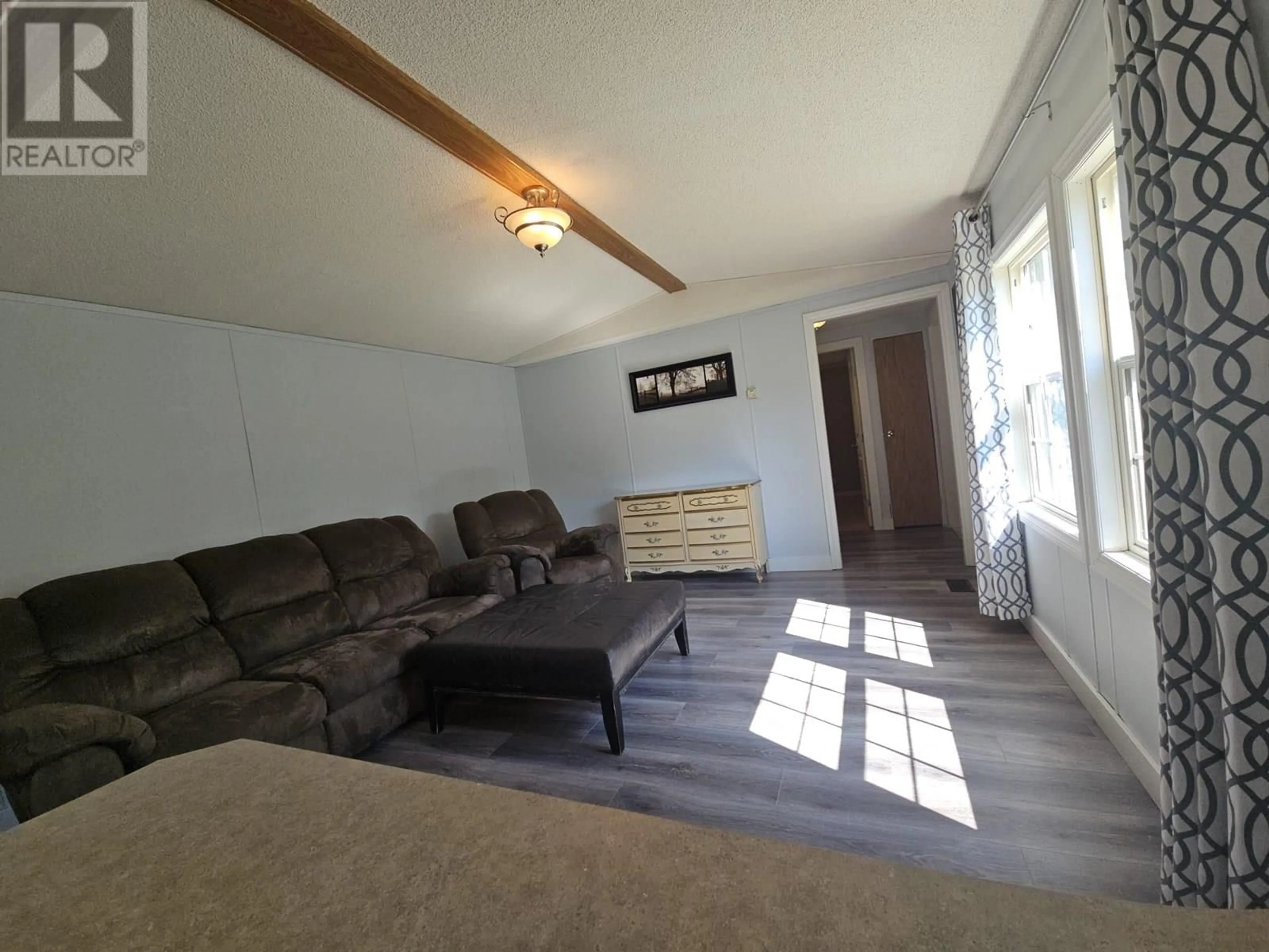 Living room with furniture, unknown for 14117 245 ROAD, Dawson Creek British Columbia V0C2B0