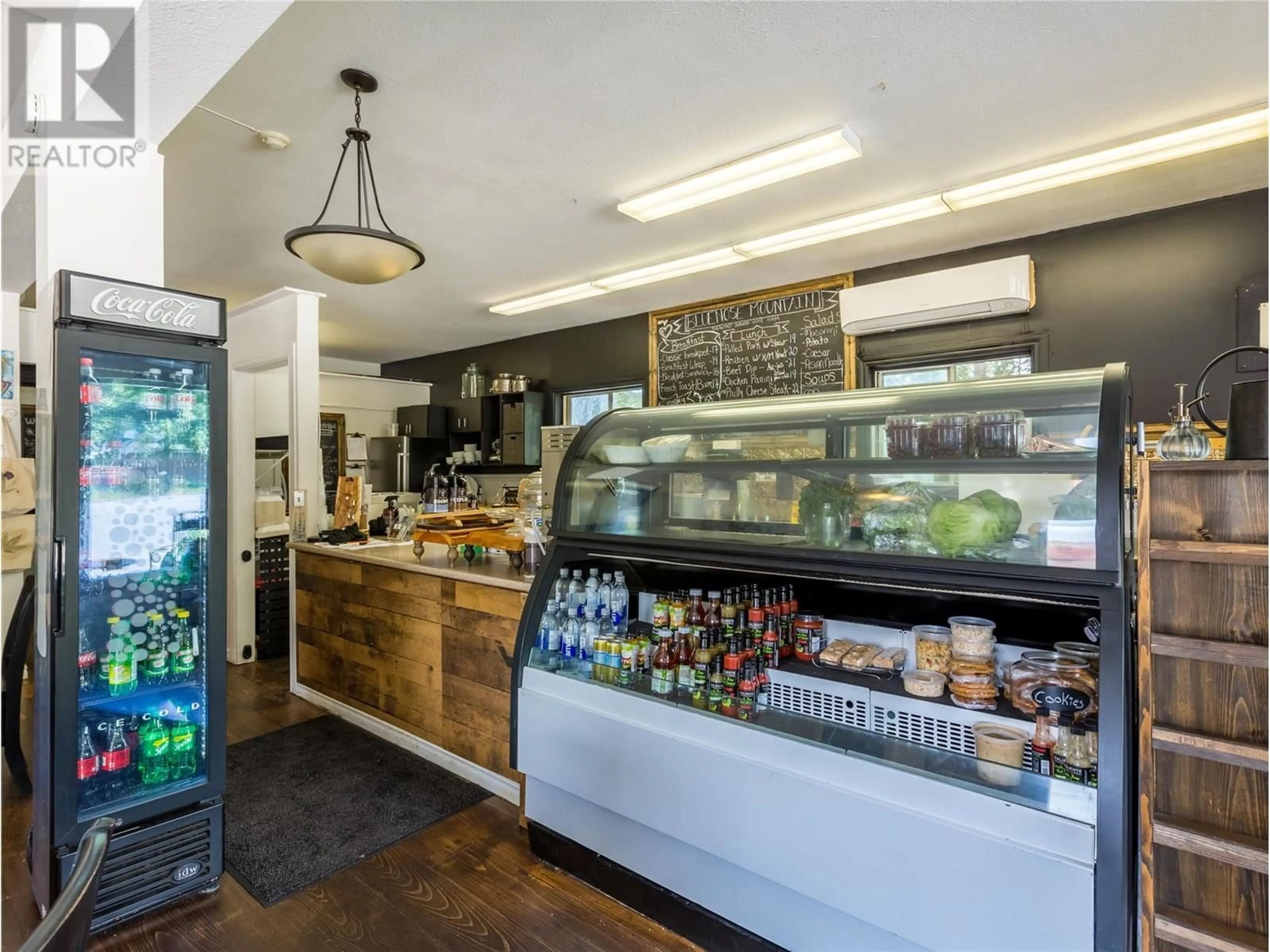 Standard kitchen, unknown for 6342 6 HIGHWAY, Coldstream British Columbia V1B3C7
