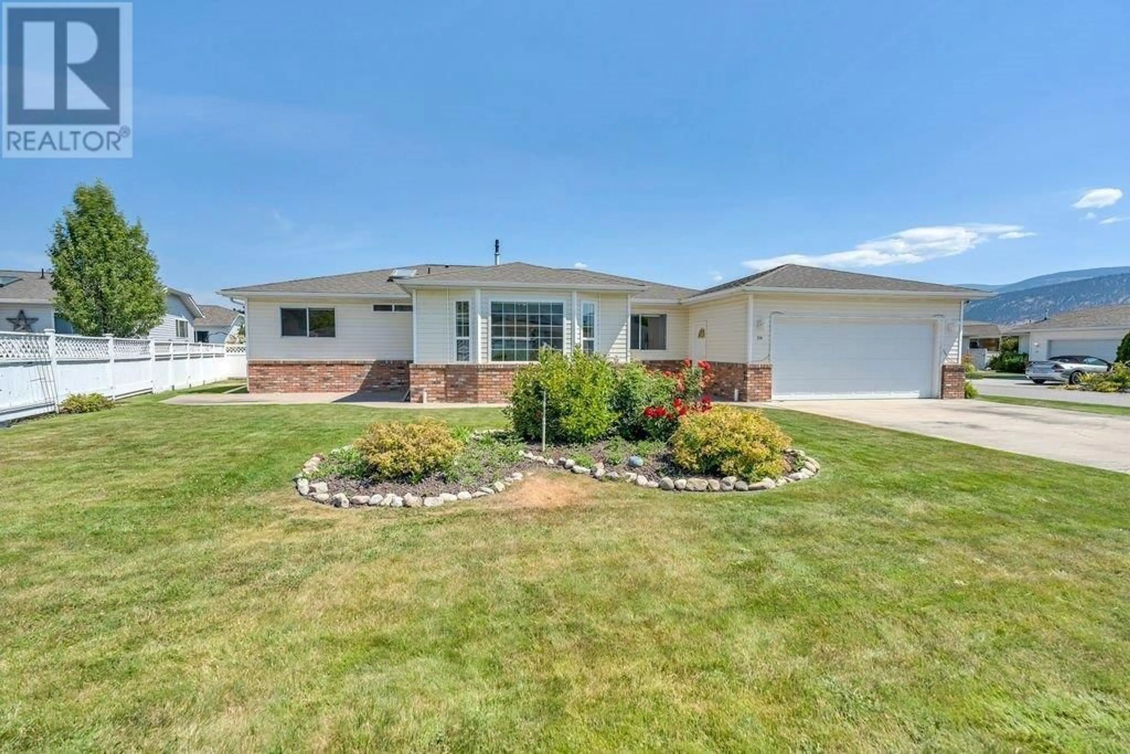 Home with vinyl exterior material, unknown for 210 SANDPIPER CRESCENT, Penticton British Columbia V2A8K6