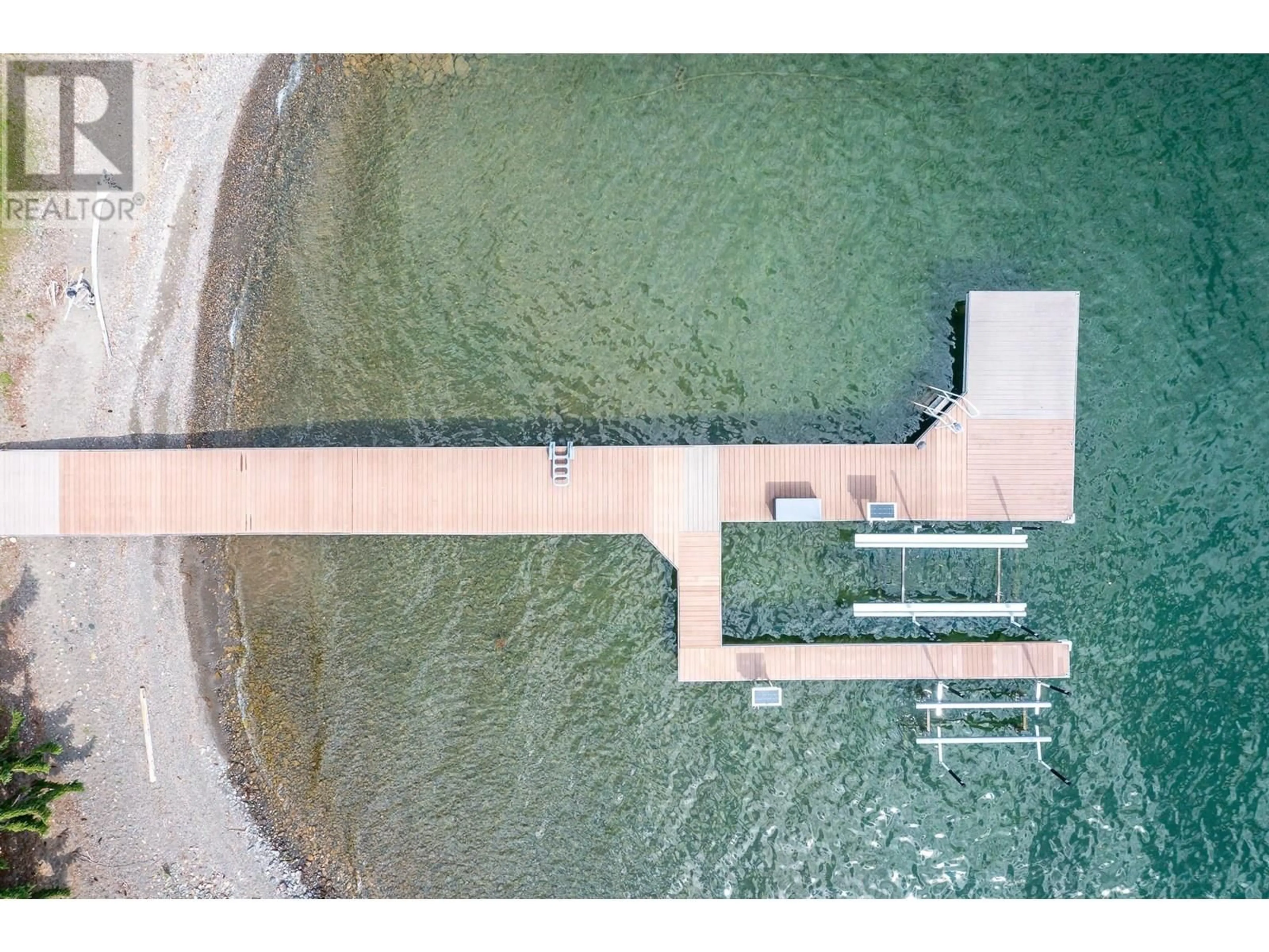 A pic from outside/outdoor area/front of a property/back of a property/a pic from drone, water/lake/river/ocean view for 7994 TRONSON ROAD, Vernon British Columbia V1H1C6