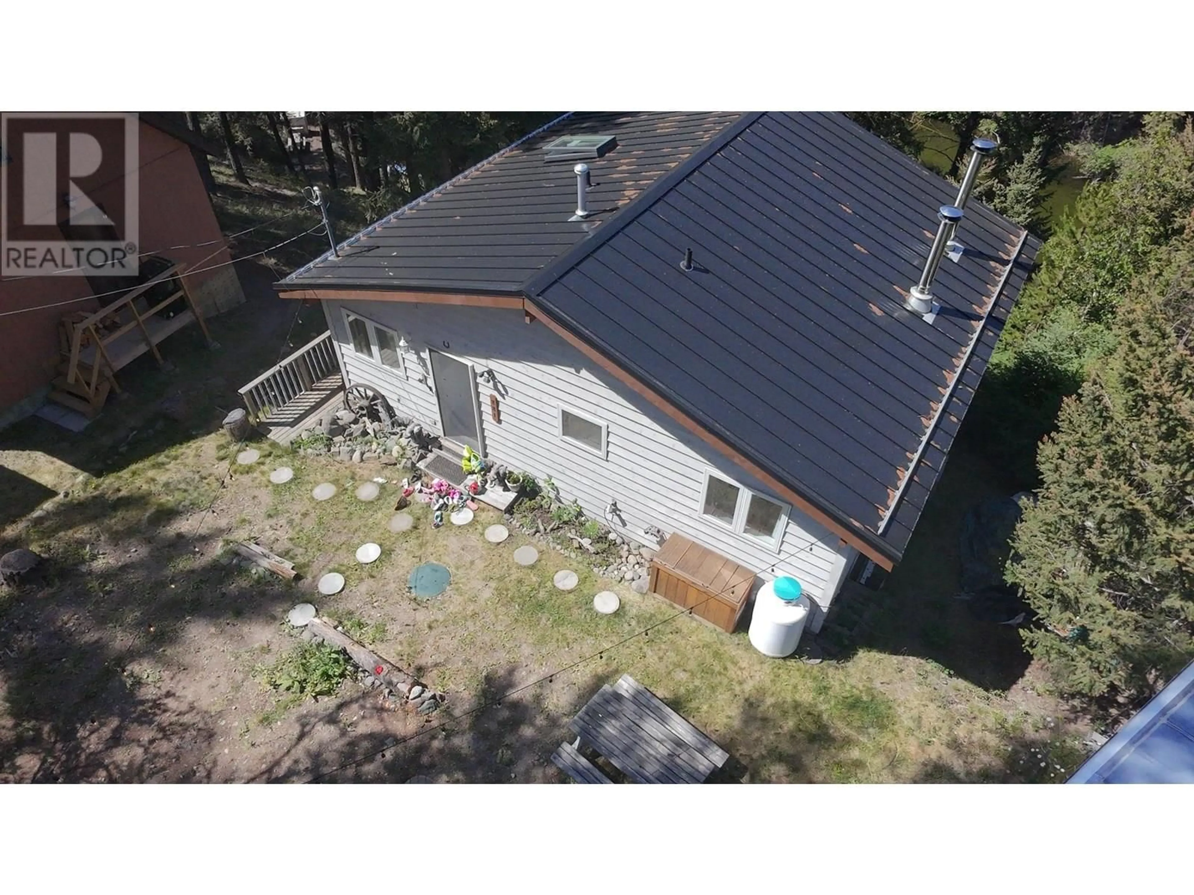 A pic from outside/outdoor area/front of a property/back of a property/a pic from drone, building for 221 PROSPECT DRIVE, Princeton British Columbia V0X1W0