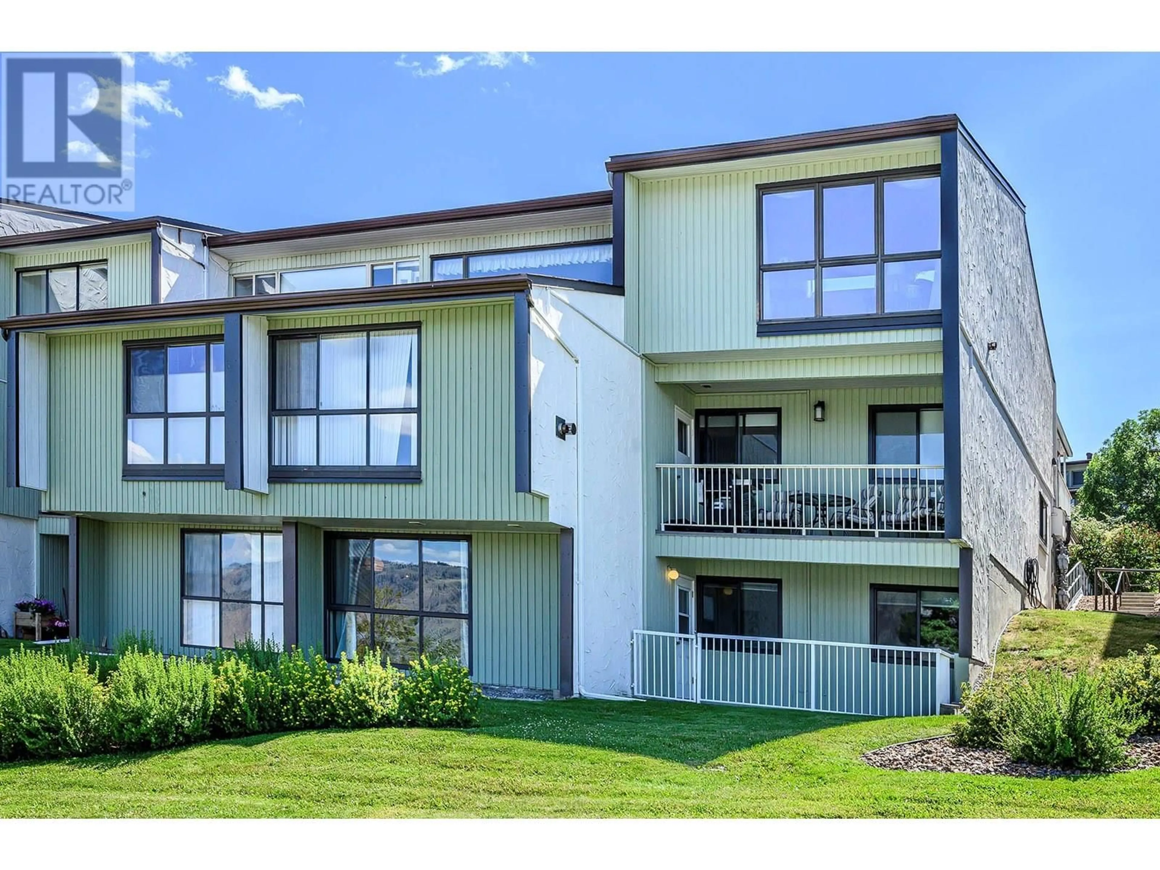 Home with vinyl exterior material, unknown for 13 - 137 MCGILL ROAD, Kamloops British Columbia V2C1L9