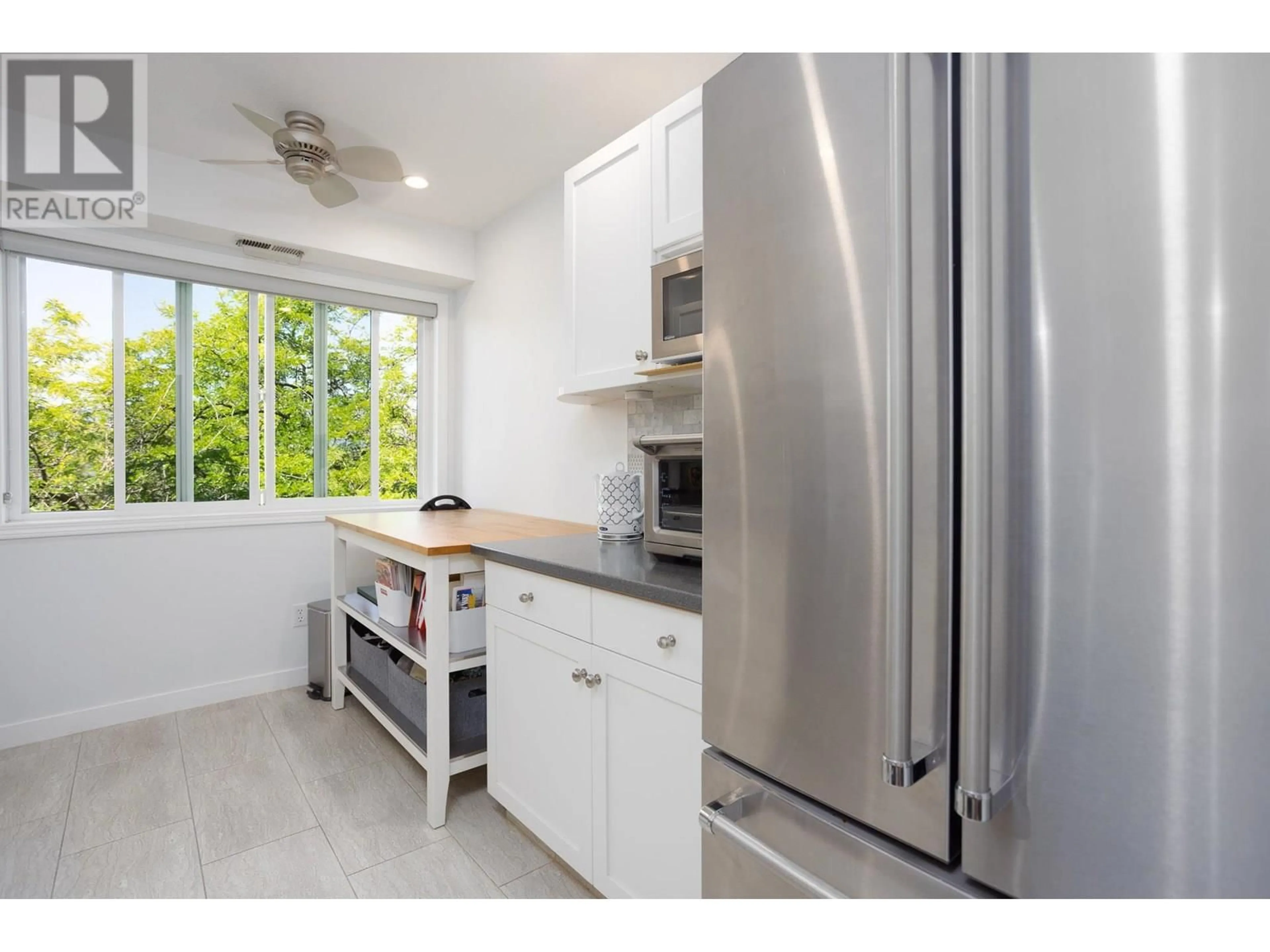 Standard kitchen, unknown for 315A - 1045 SUTHERLAND AVENUE, Kelowna British Columbia V1Y5Y1
