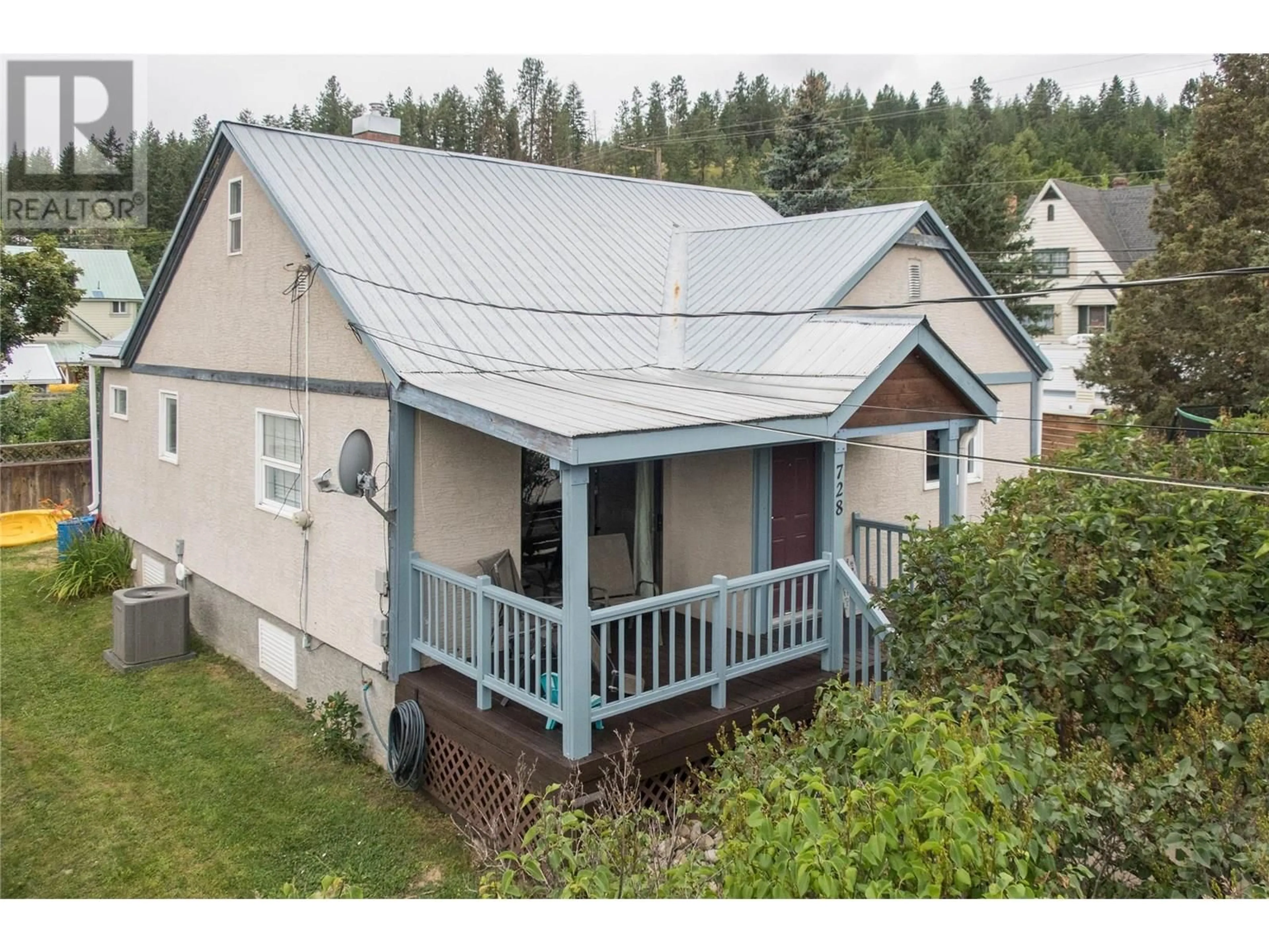 A pic from outside/outdoor area/front of a property/back of a property/a pic from drone, street for 728 MILL AVENUE, Enderby British Columbia V0E1V0