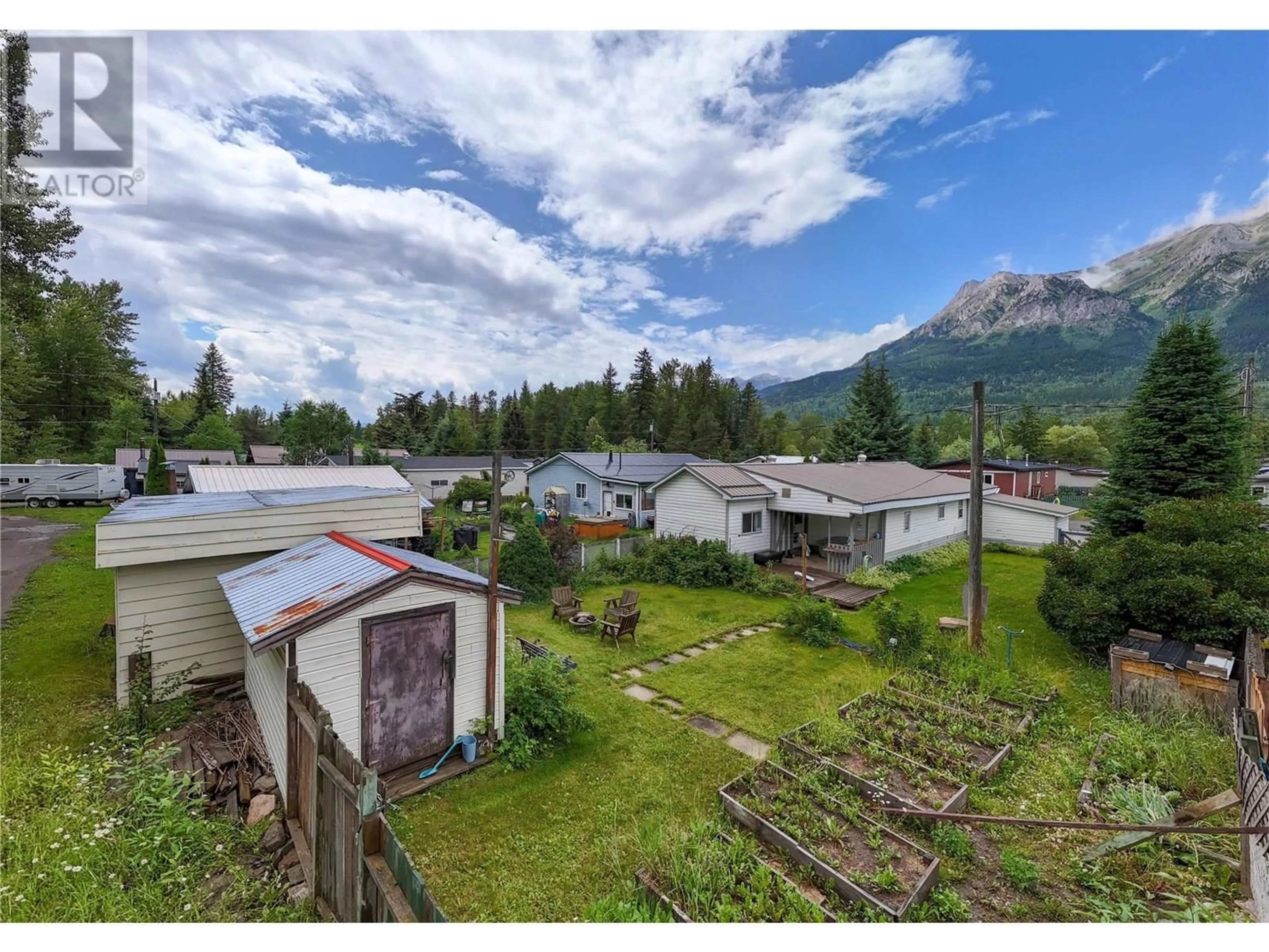 A pic from outside/outdoor area/front of a property/back of a property/a pic from drone, mountain view for 31 - 9773 STEPHENSON ROAD, Hosmer British Columbia V0B1M5