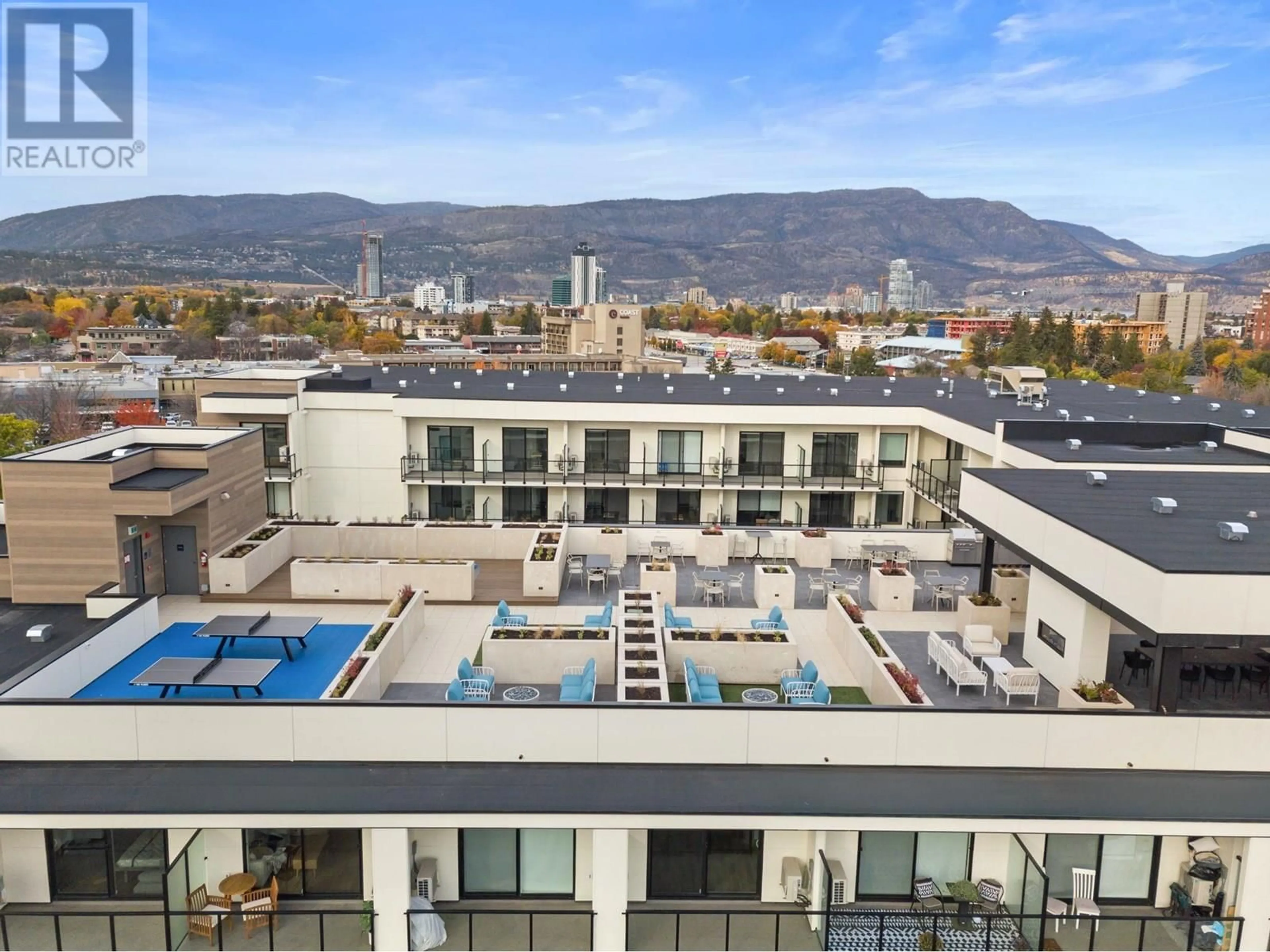 Pool for 516 - 1301 BELAIRE AVENUE, Kelowna British Columbia V1Y0L6