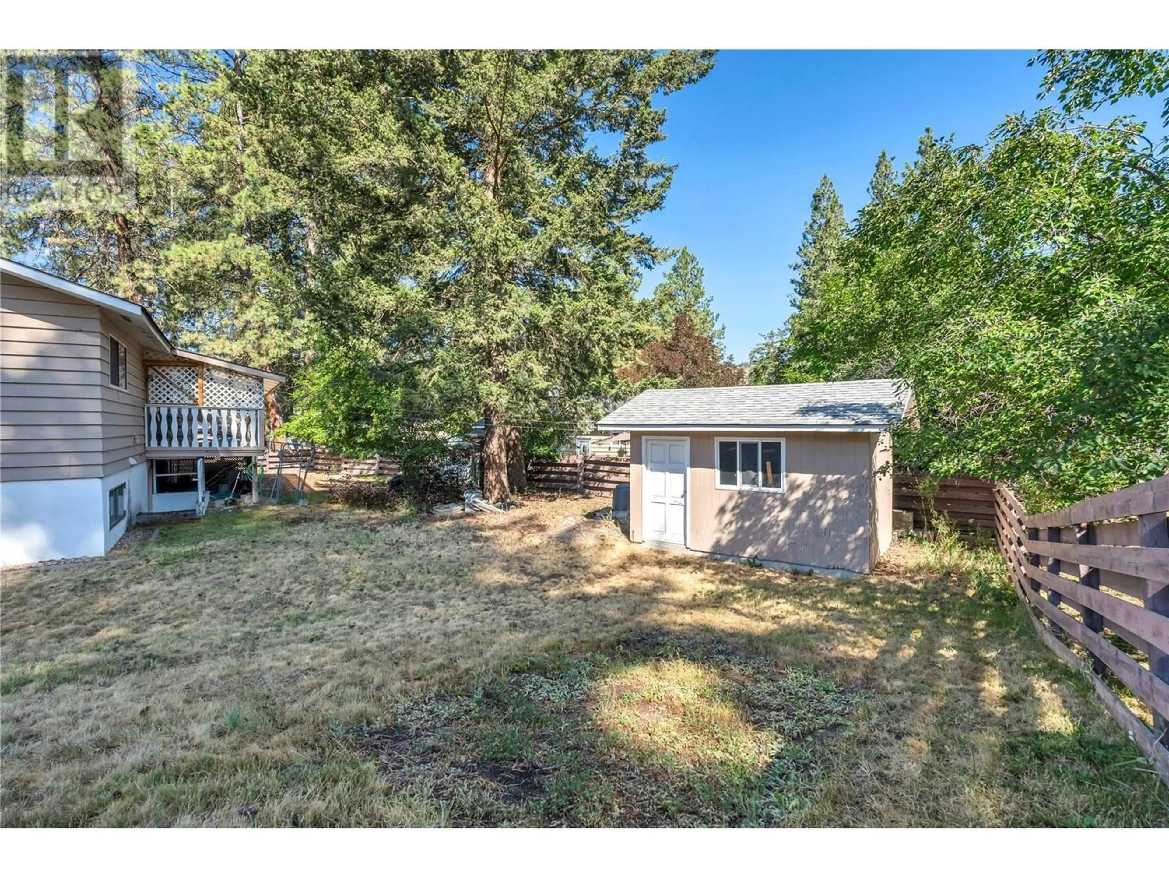 A pic from outside/outdoor area/front of a property/back of a property/a pic from drone, street for 100 EDGEWOOD DRIVE OTHER, Princeton British Columbia V0X1W0