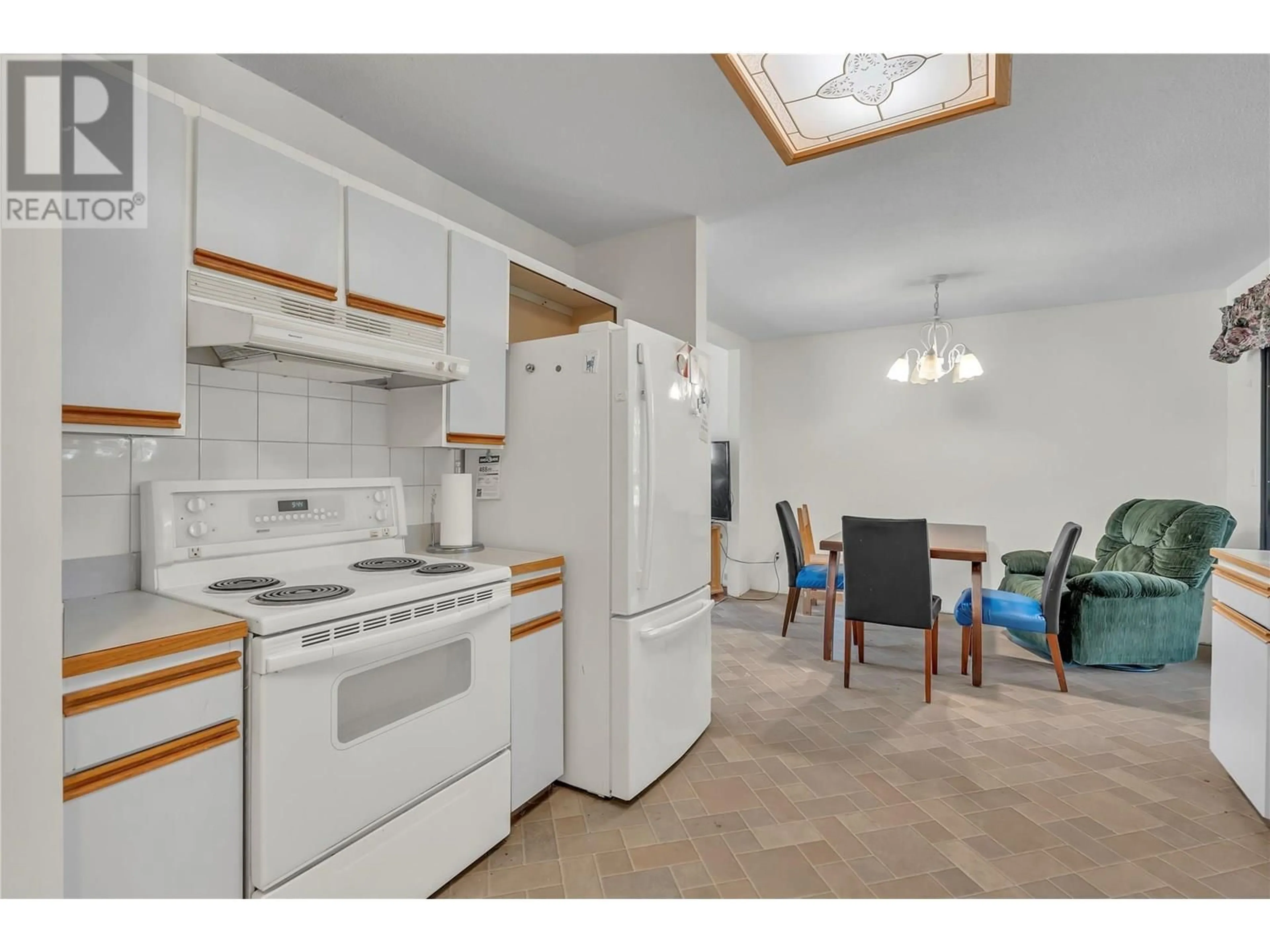 Standard kitchen, unknown for 100 EDGEWOOD DRIVE OTHER, Princeton British Columbia V0X1W0