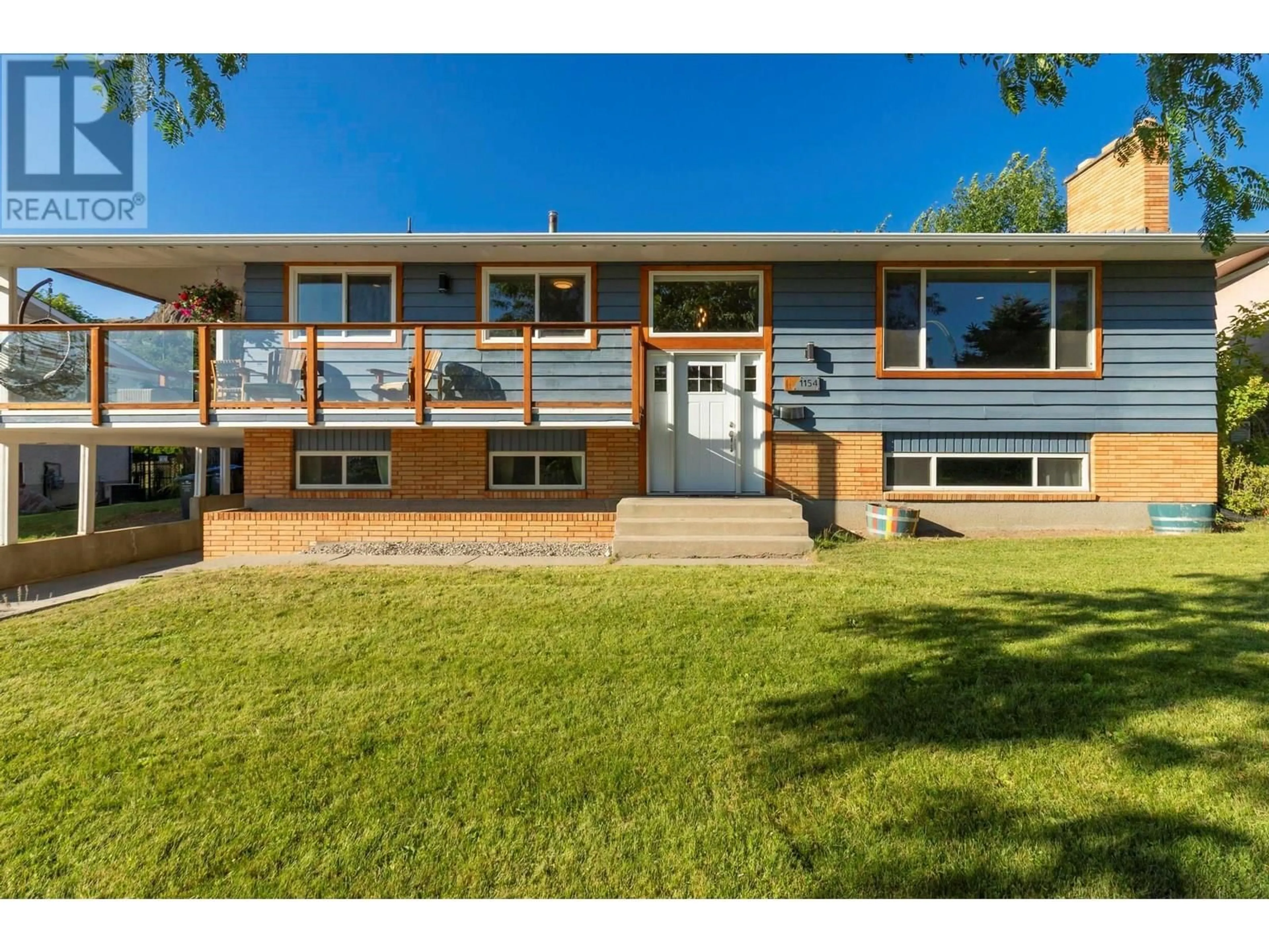 A pic from outside/outdoor area/front of a property/back of a property/a pic from drone, unknown for 1154 MOUNTAIN AVENUE, Kelowna British Columbia V1Y7G8
