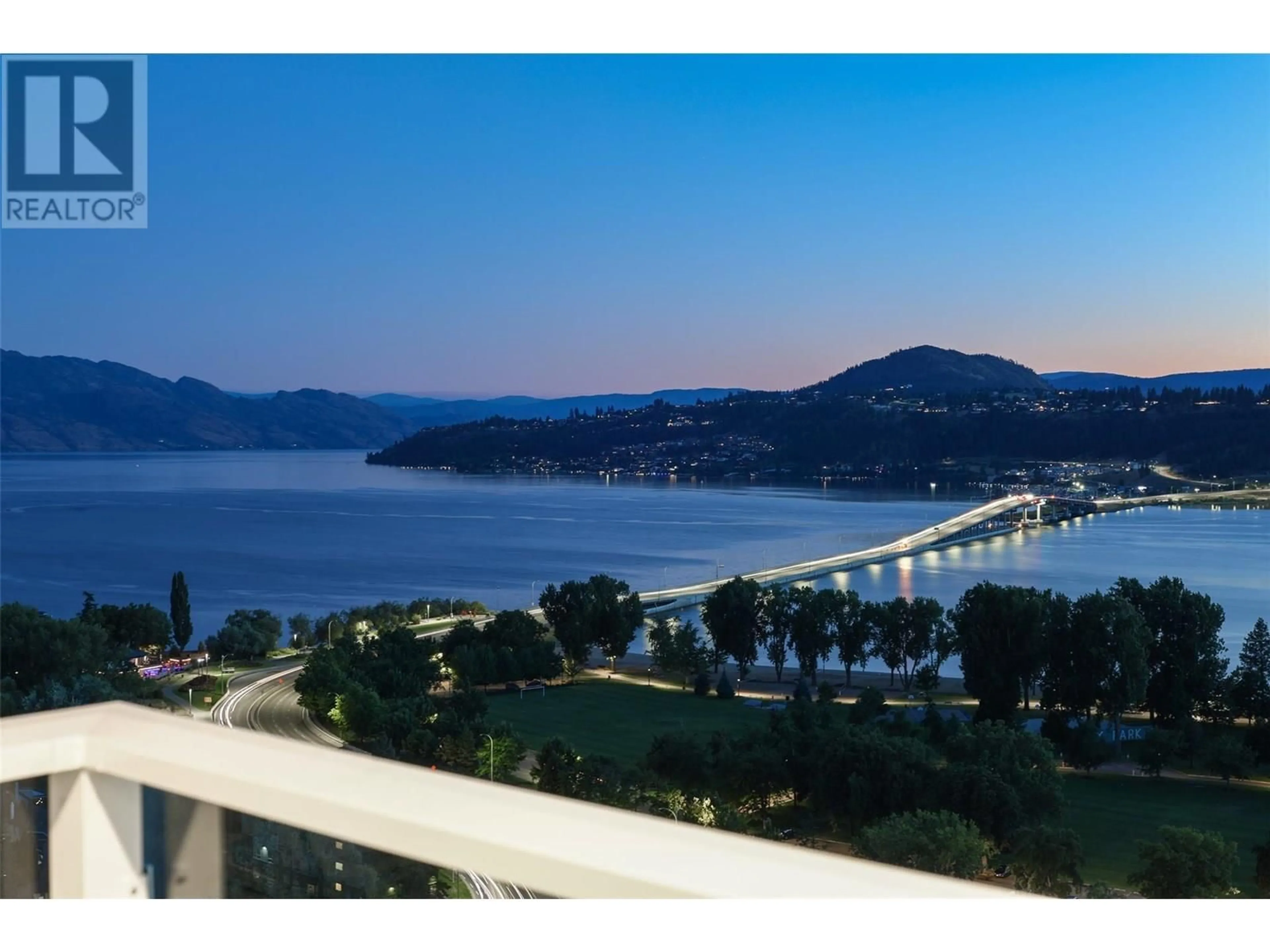 Balcony in the apartment, water/lake/river/ocean view for 2207 - 238 LEON AVENUE, Kelowna British Columbia V1Y6H9