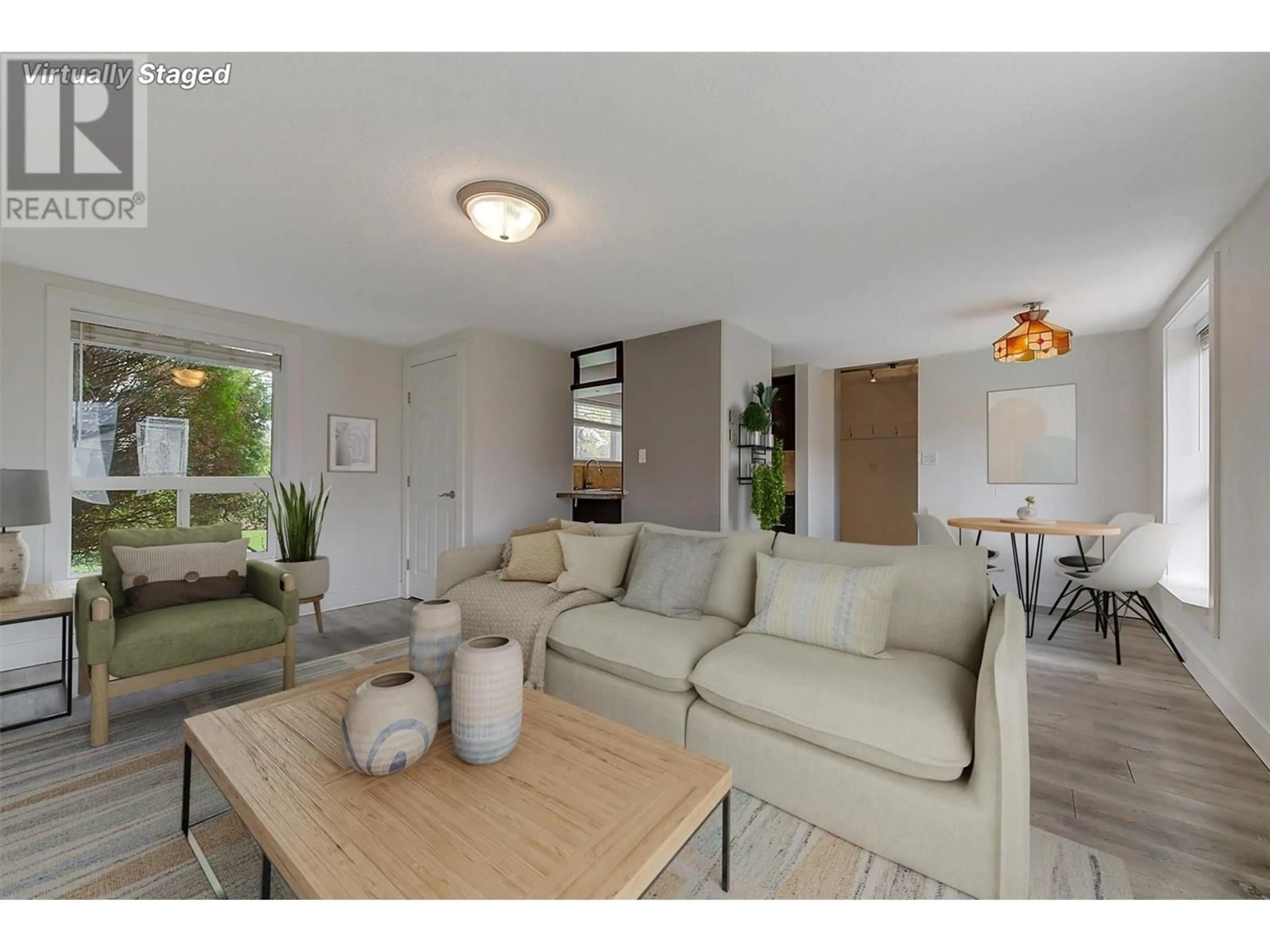 Living room with furniture, unknown for 1 - 1291 BERNARD AVENUE, Kelowna British Columbia V1Y6R3