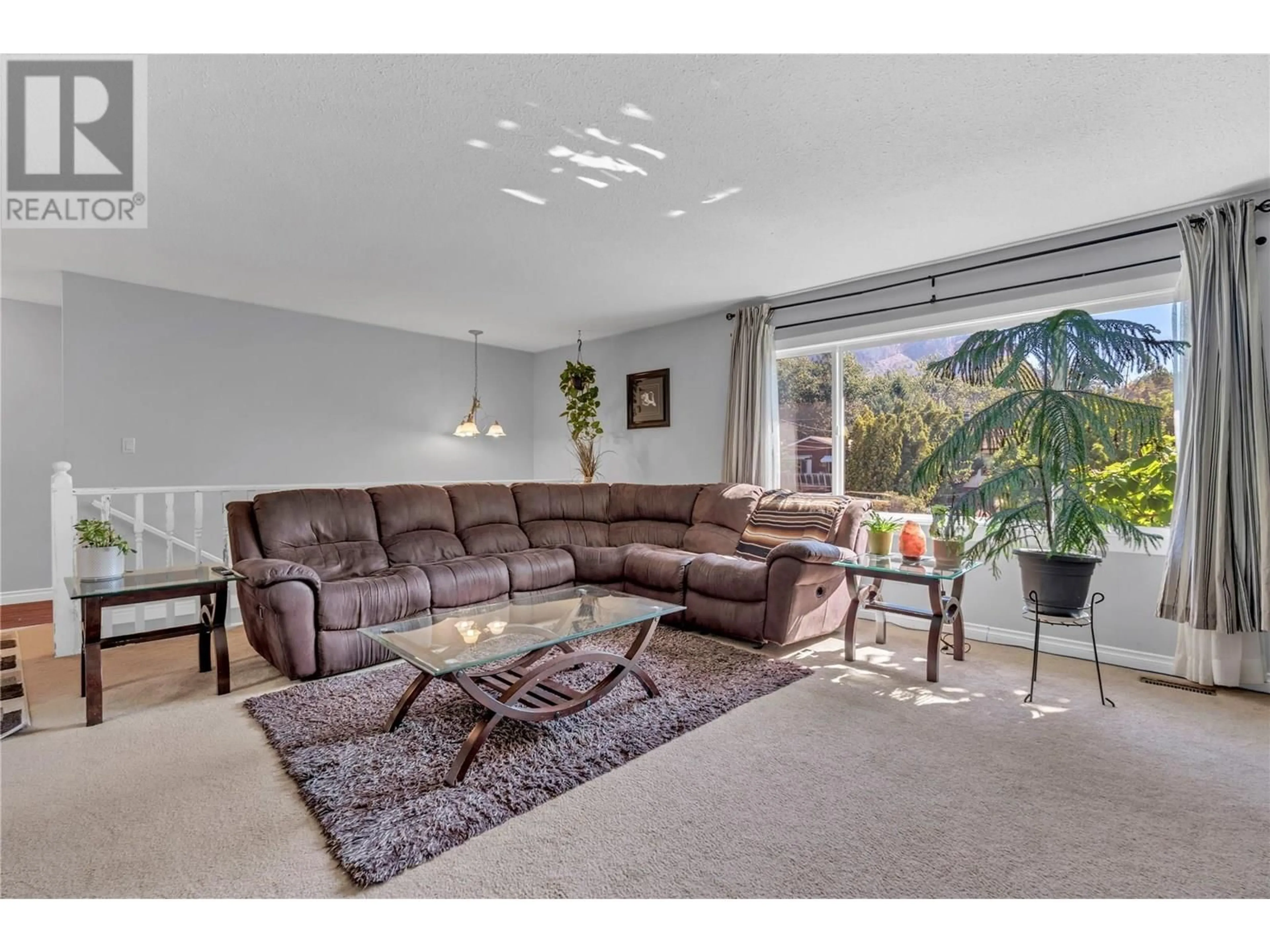 Living room with furniture, unknown for 1376 BROCKIE PLACE, Okanagan Falls British Columbia V0H1R0