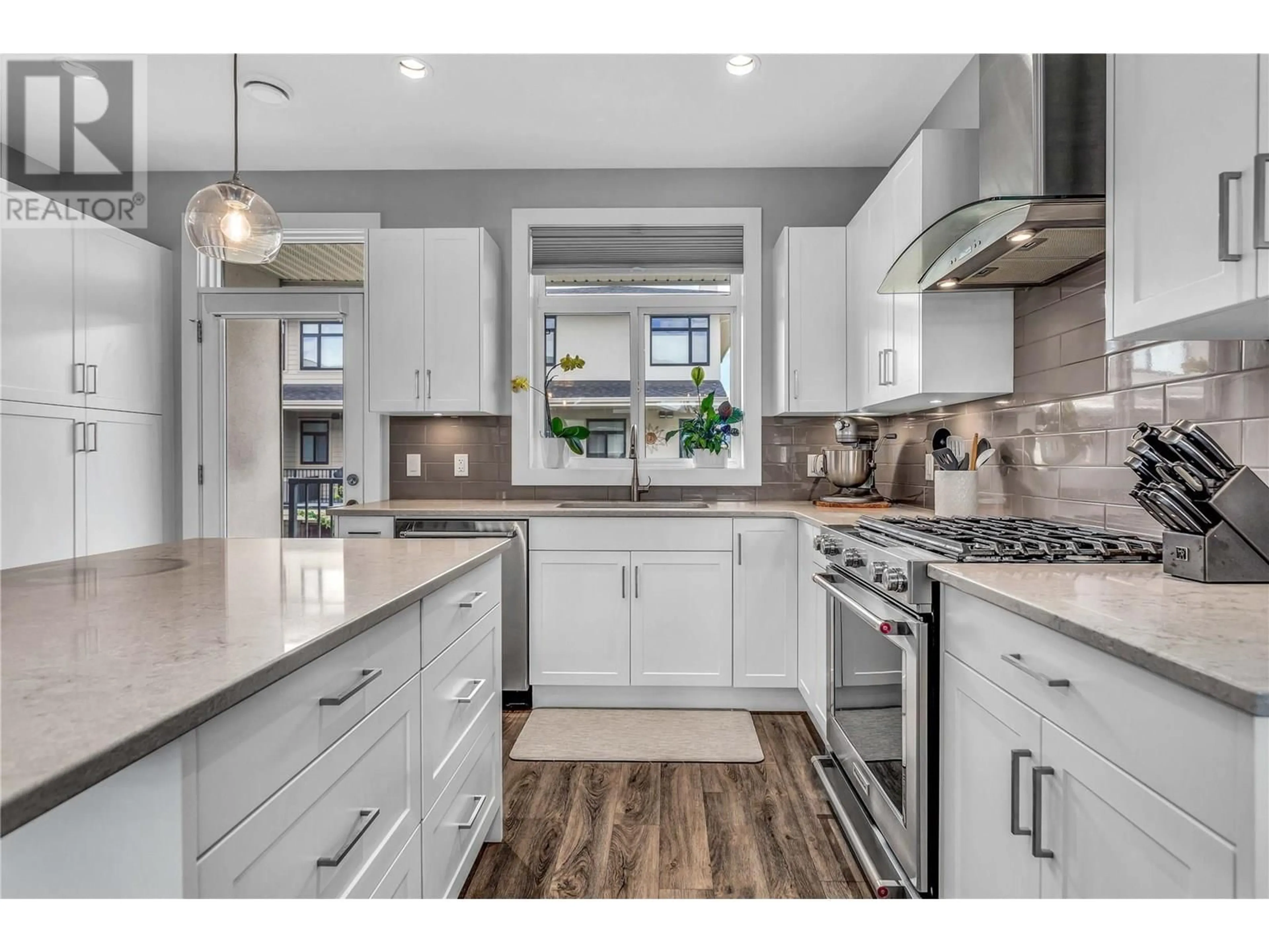 Open concept kitchen, unknown for 9 - 1102 CAMERON AVENUE, Kelowna British Columbia V1Y0B2
