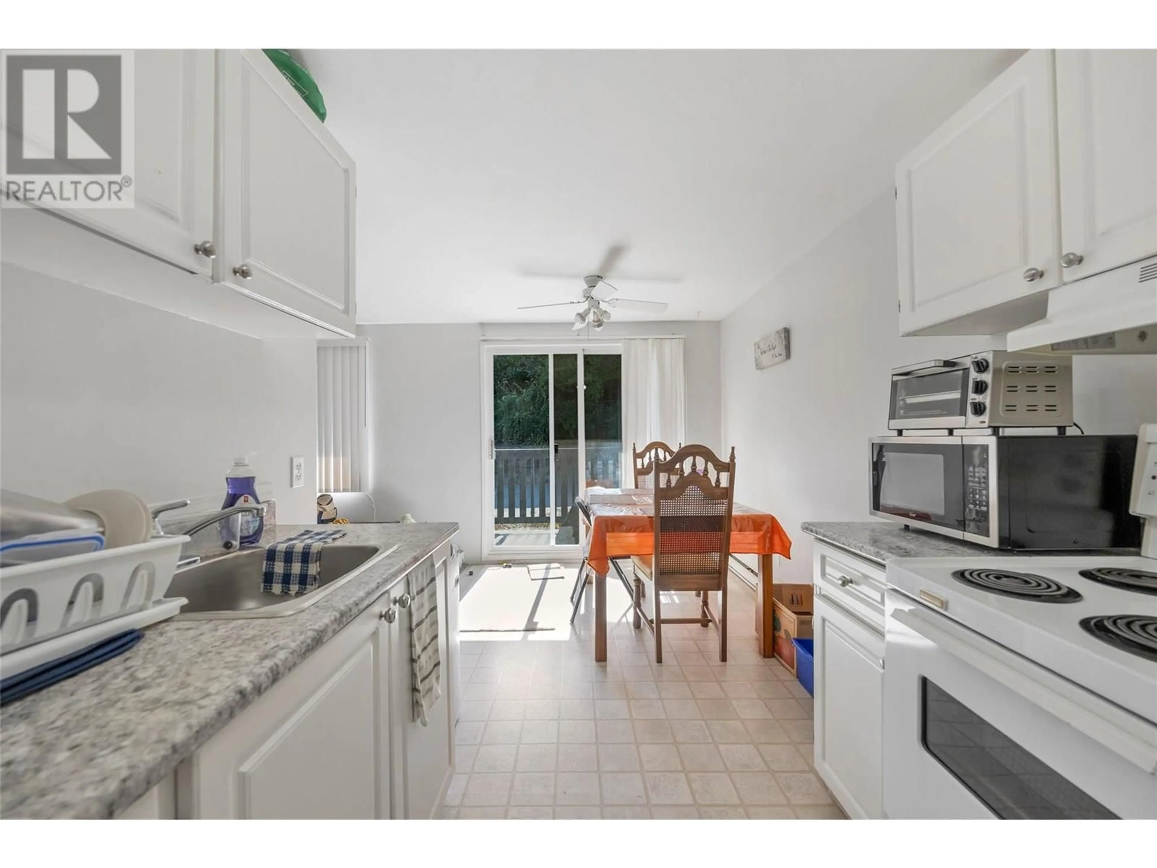 Standard kitchen, unknown for 126 - 3505 38 STREET, Vernon British Columbia V1T6X1