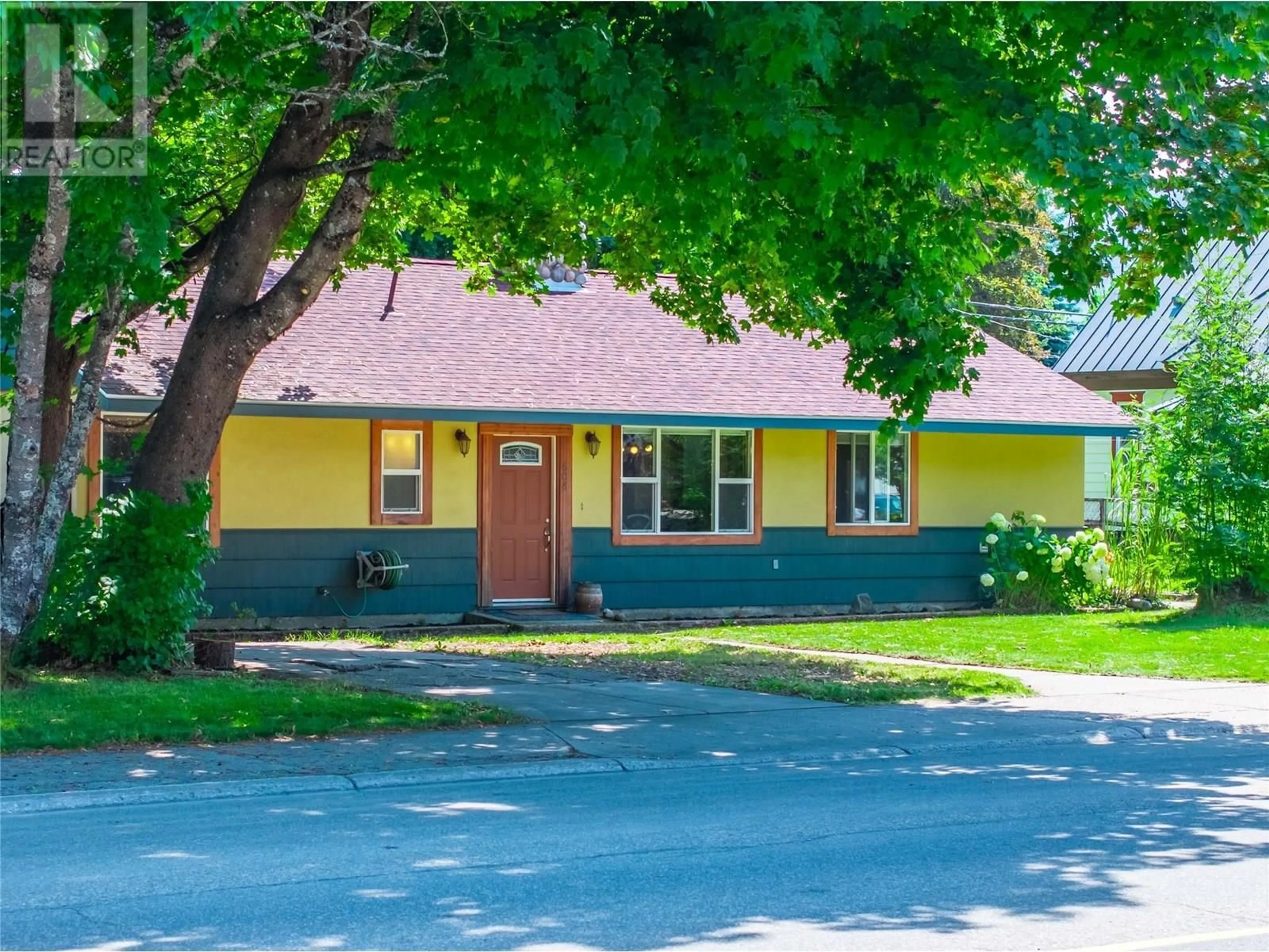 Unknown for 608 MACKENZIE AVENUE, Revelstoke British Columbia V0E2S0
