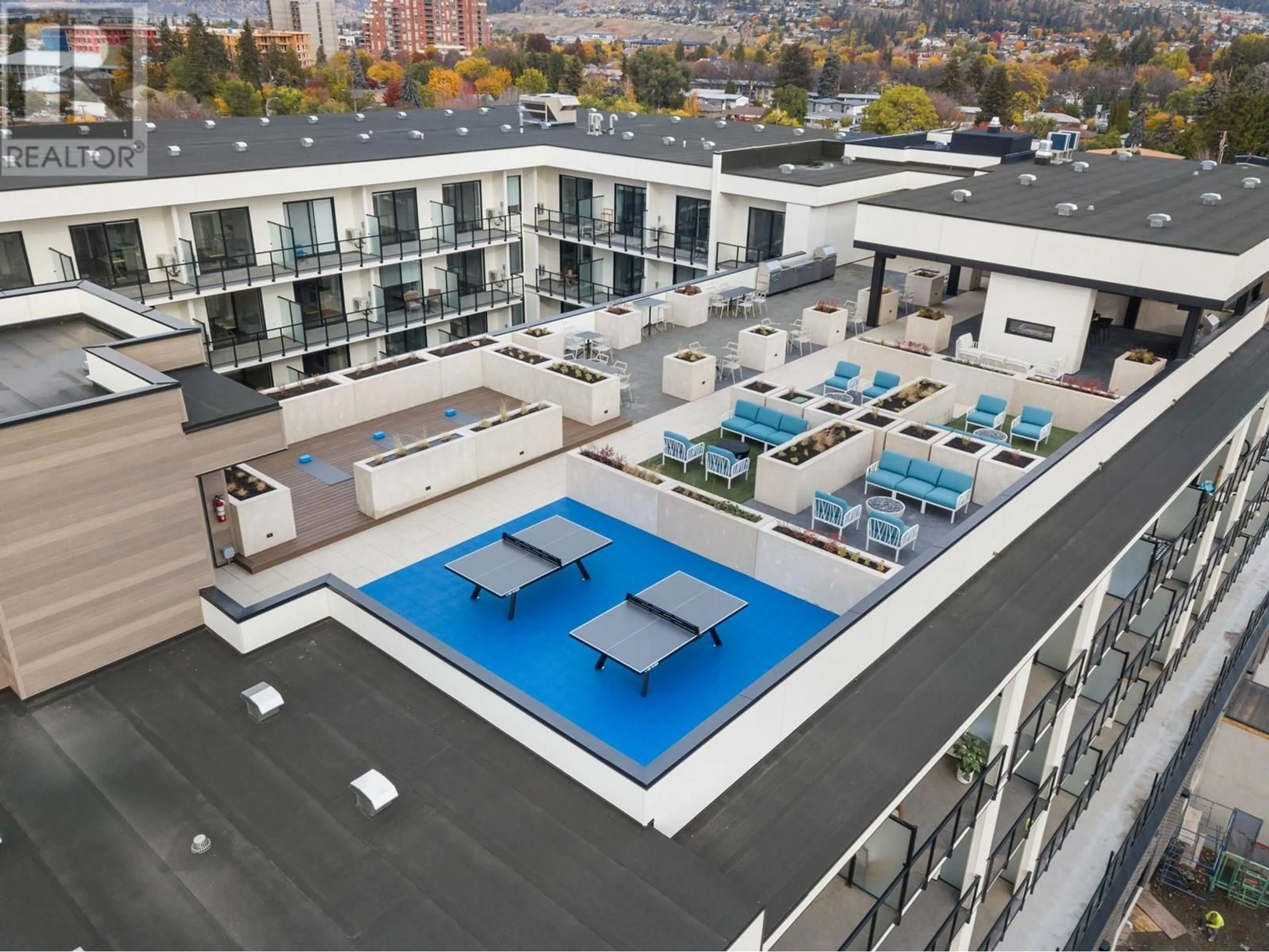 Pool for 505 - 1274 DEVONSHIRE AVENUE, Kelowna British Columbia V1Y0M2