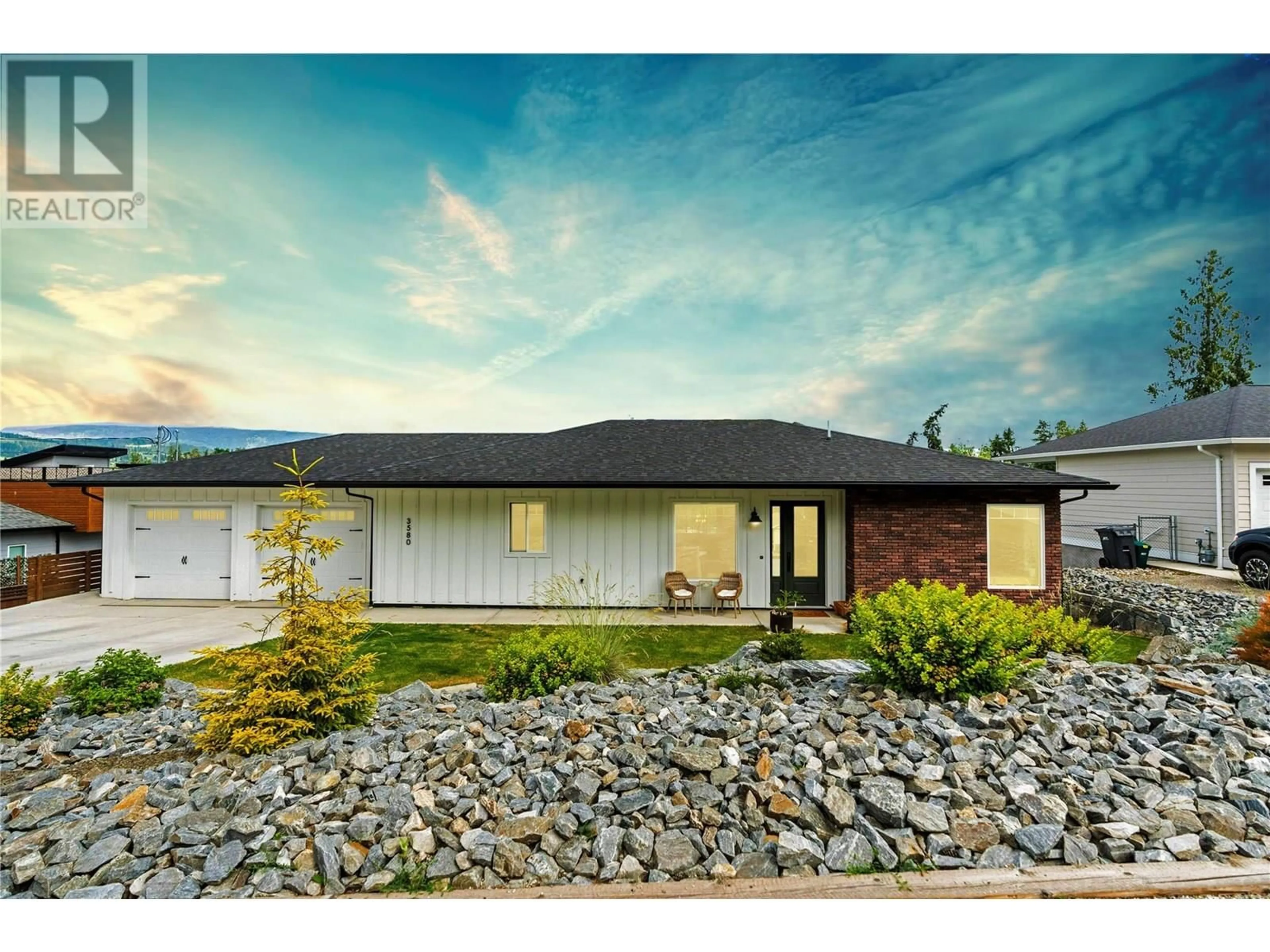 Home with vinyl exterior material, unknown for 3580 WARNER AVENUE, Armstrong British Columbia V4Y0J3