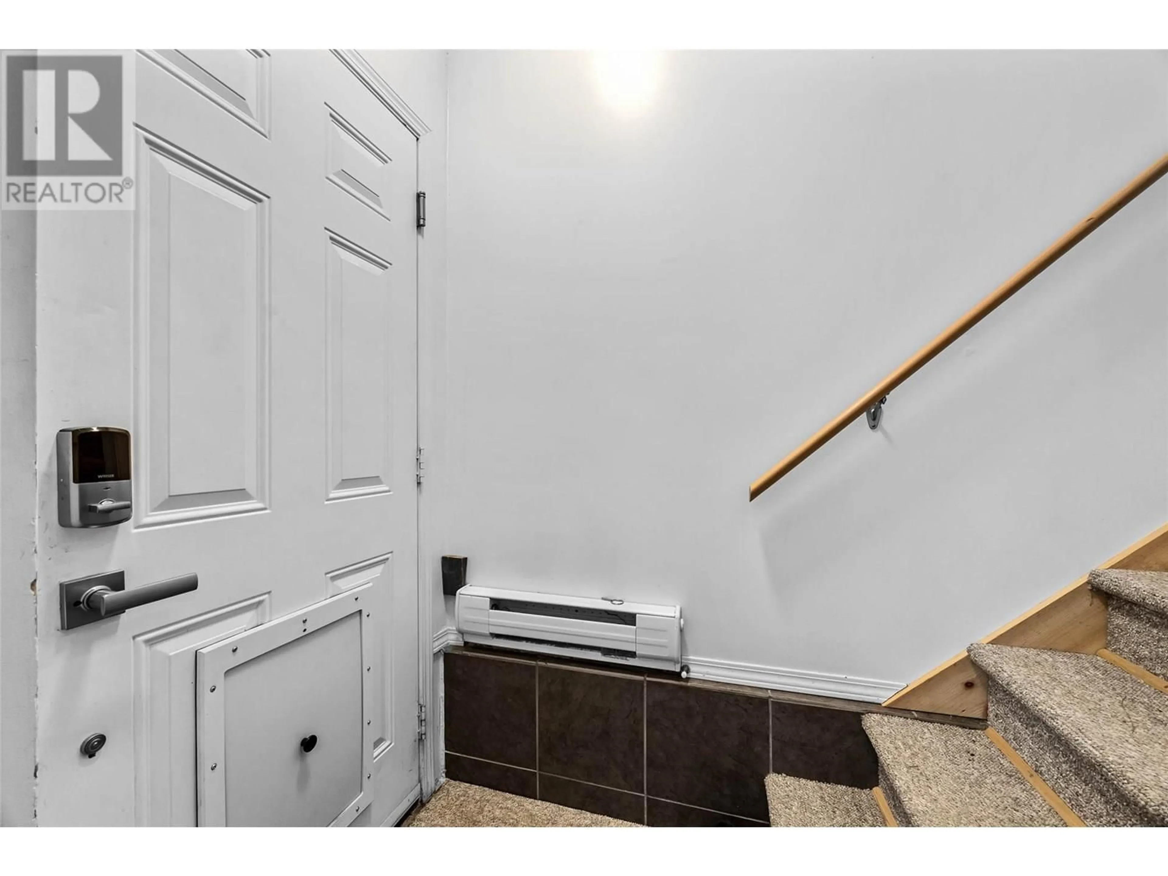 Indoor entryway for 3744 GLENGROVE ROAD, Barriere British Columbia V0E2E0