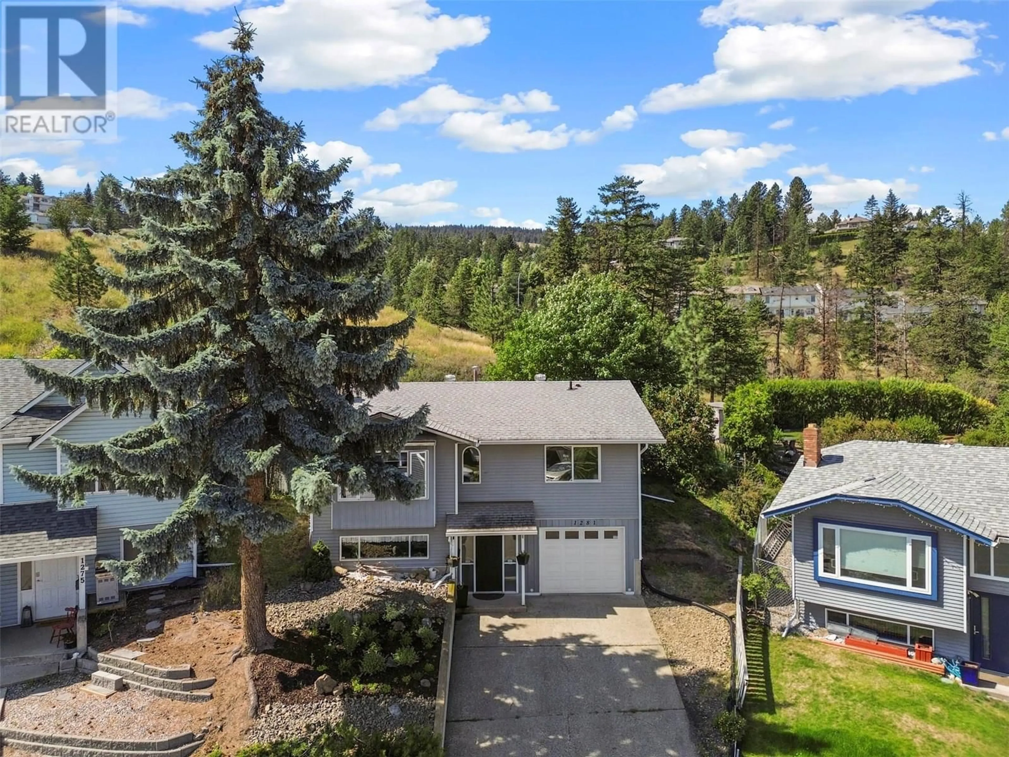 A pic from outside/outdoor area/front of a property/back of a property/a pic from drone, unknown for 1281 HARRISON PLACE, Kamloops British Columbia V1S1M2