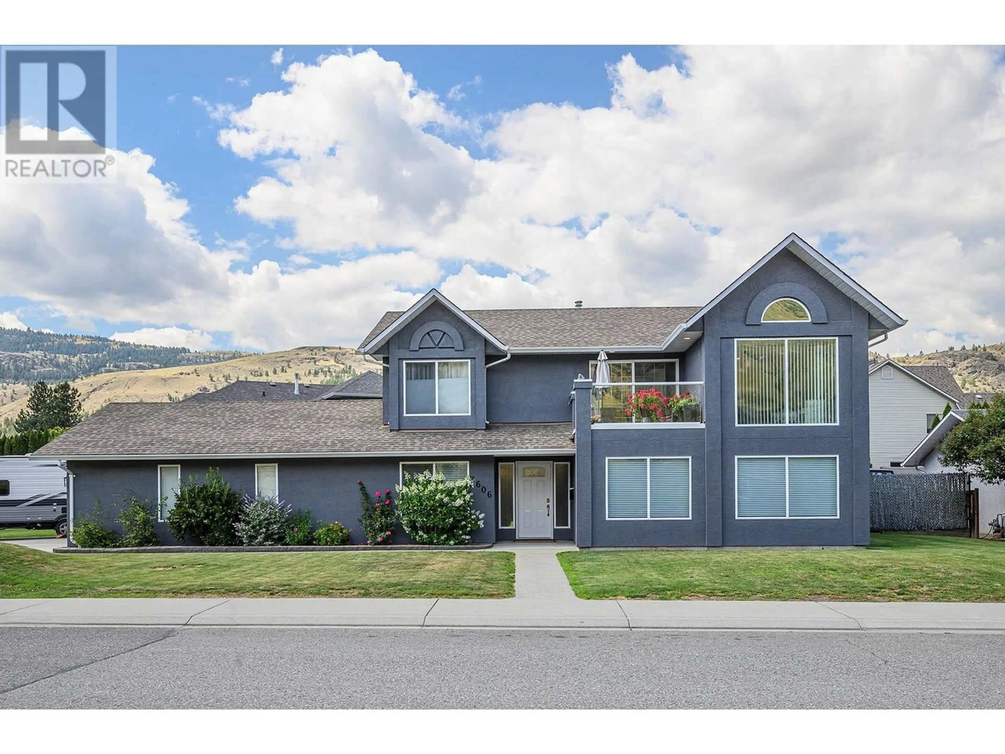 Home with vinyl exterior material, mountain view for 3606 OVERLANDER DRIVE, Kamloops British Columbia V2B8L7