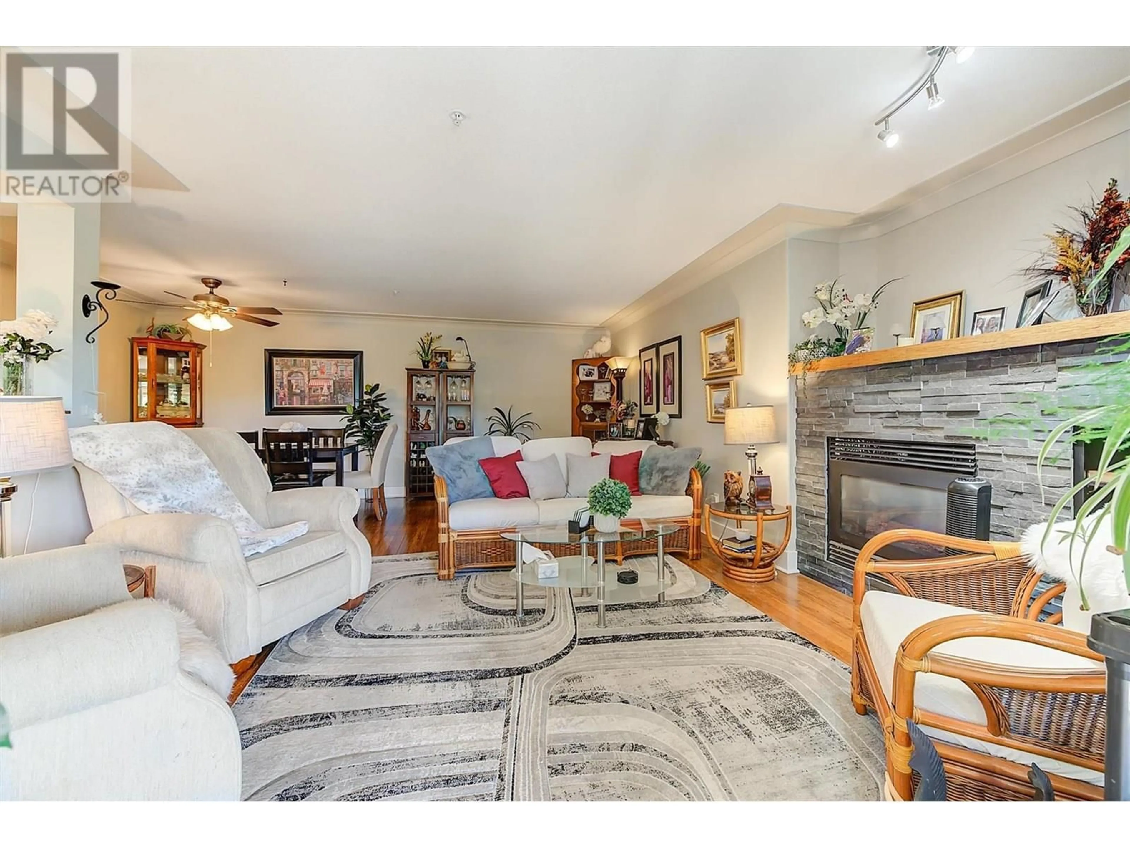 Living room with furniture, unknown for 309 - 1964 ENTERPRISE WAY, Kelowna British Columbia V1Y9S7