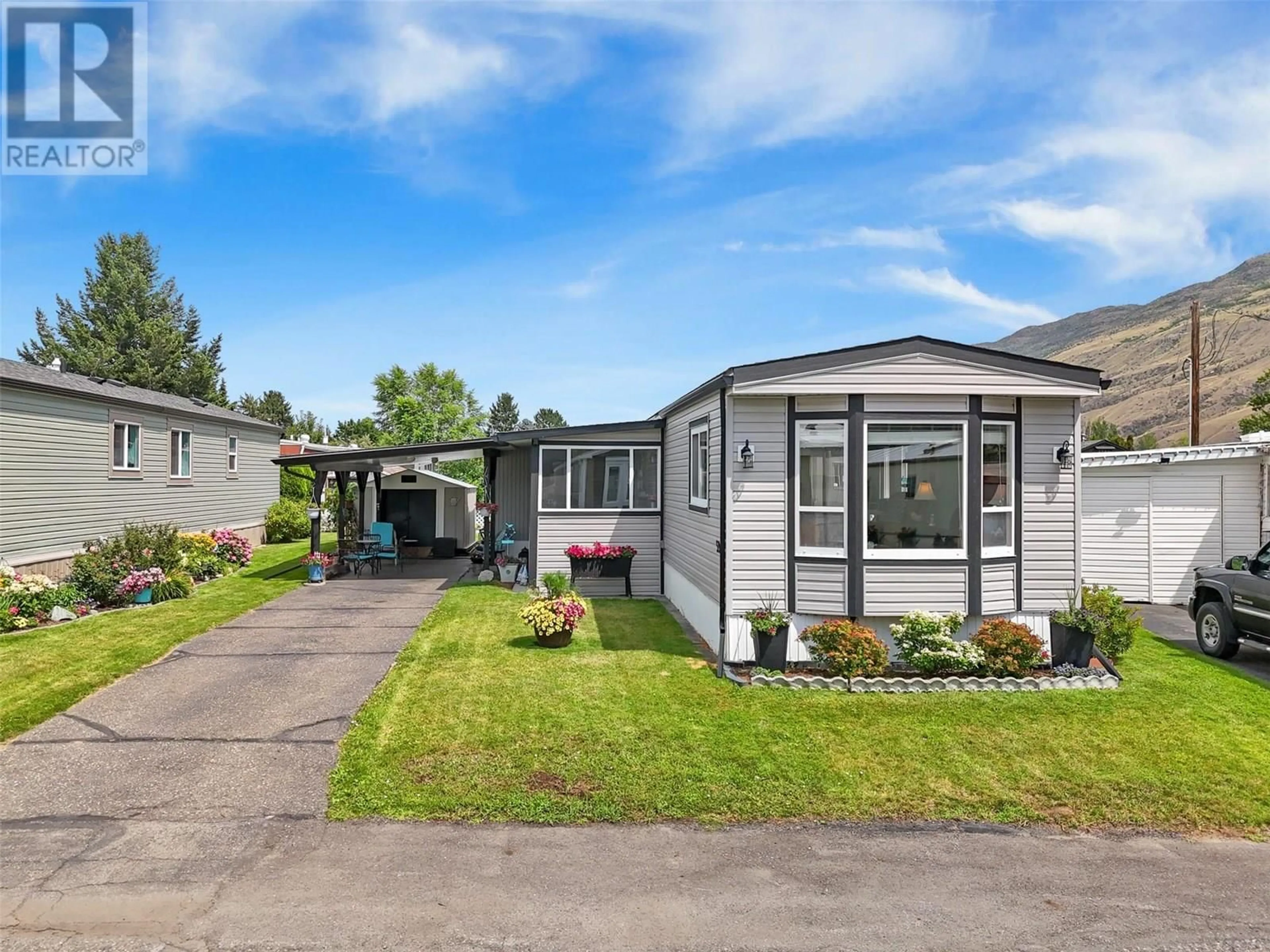 Home with vinyl exterior material, street for 59 - 2400 OAKDALE WAY, Kamloops British Columbia V2B6W7