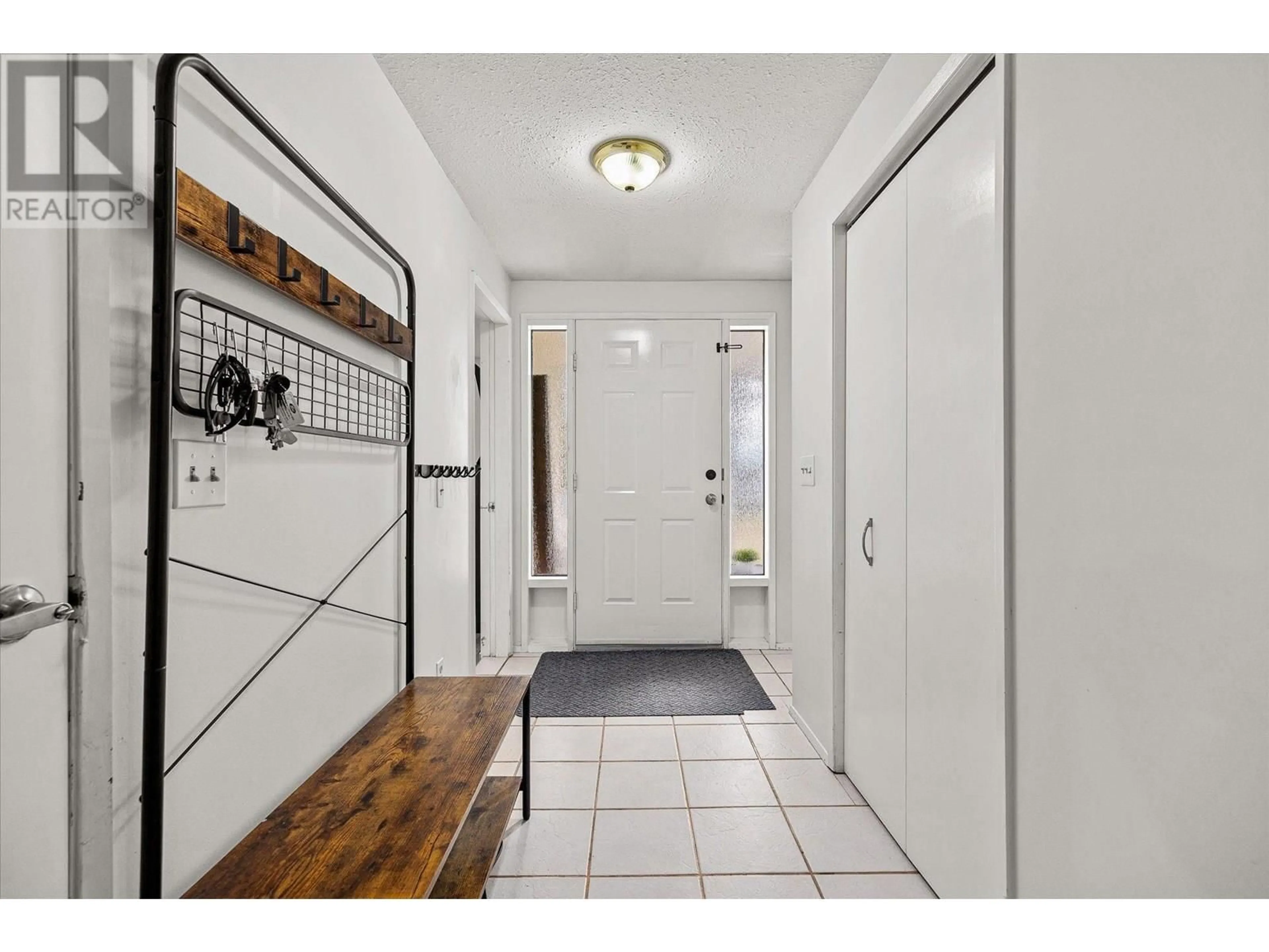 Indoor entryway for 3530 CHIVES PLACE, West Kelowna British Columbia V4T1H8