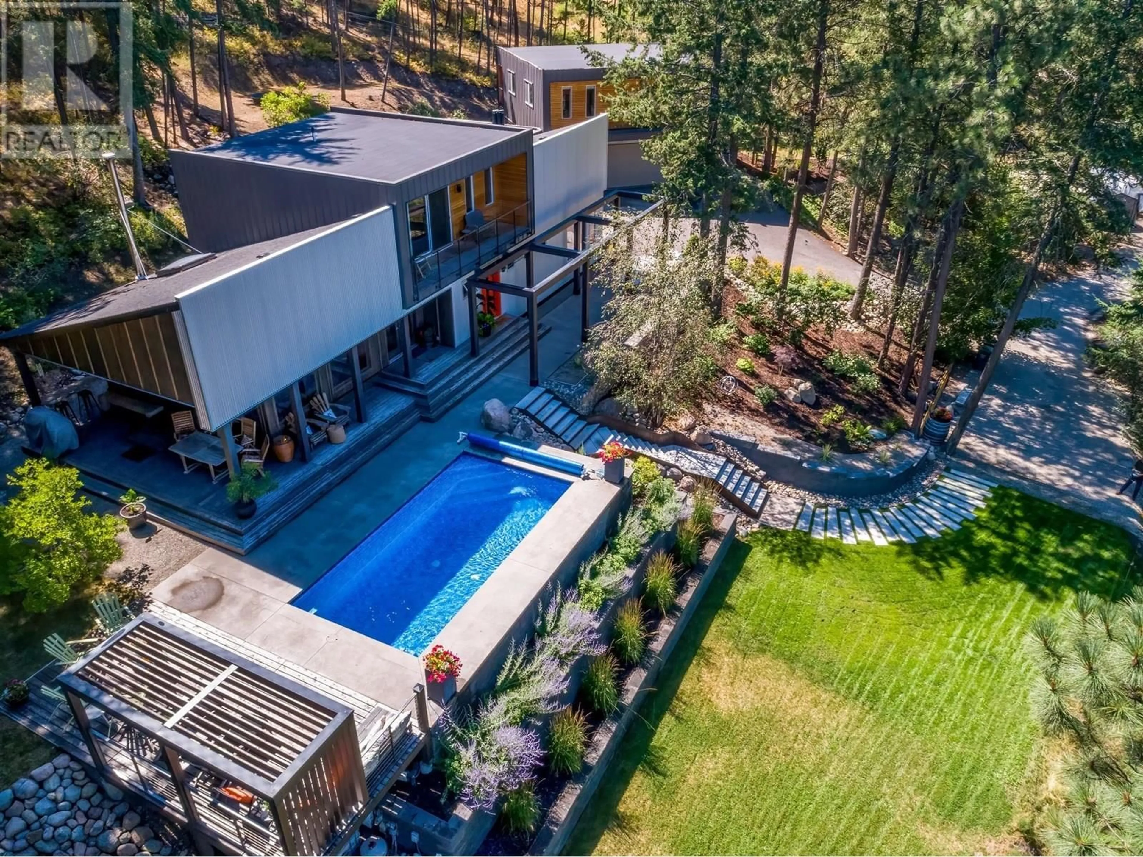 A pic from outside/outdoor area/front of a property/back of a property/a pic from drone, unknown for 16355 BARKLEY ROAD, Lake Country British Columbia V4V1B4